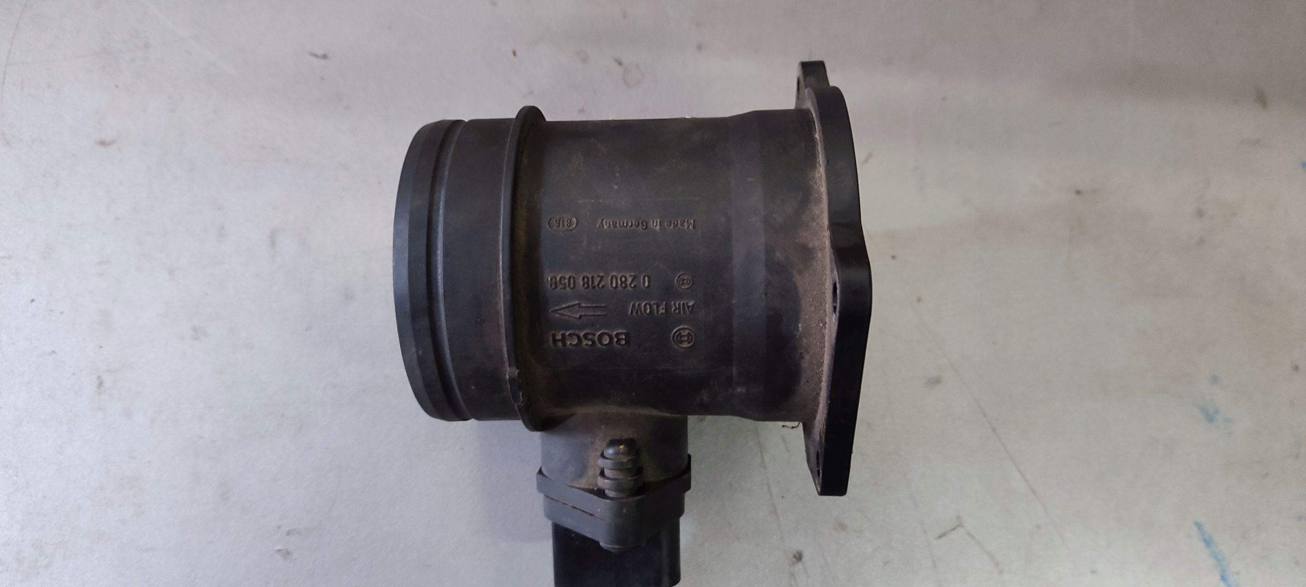 BOSCH flow meter A4 B6 0 280 218 058 0280218058