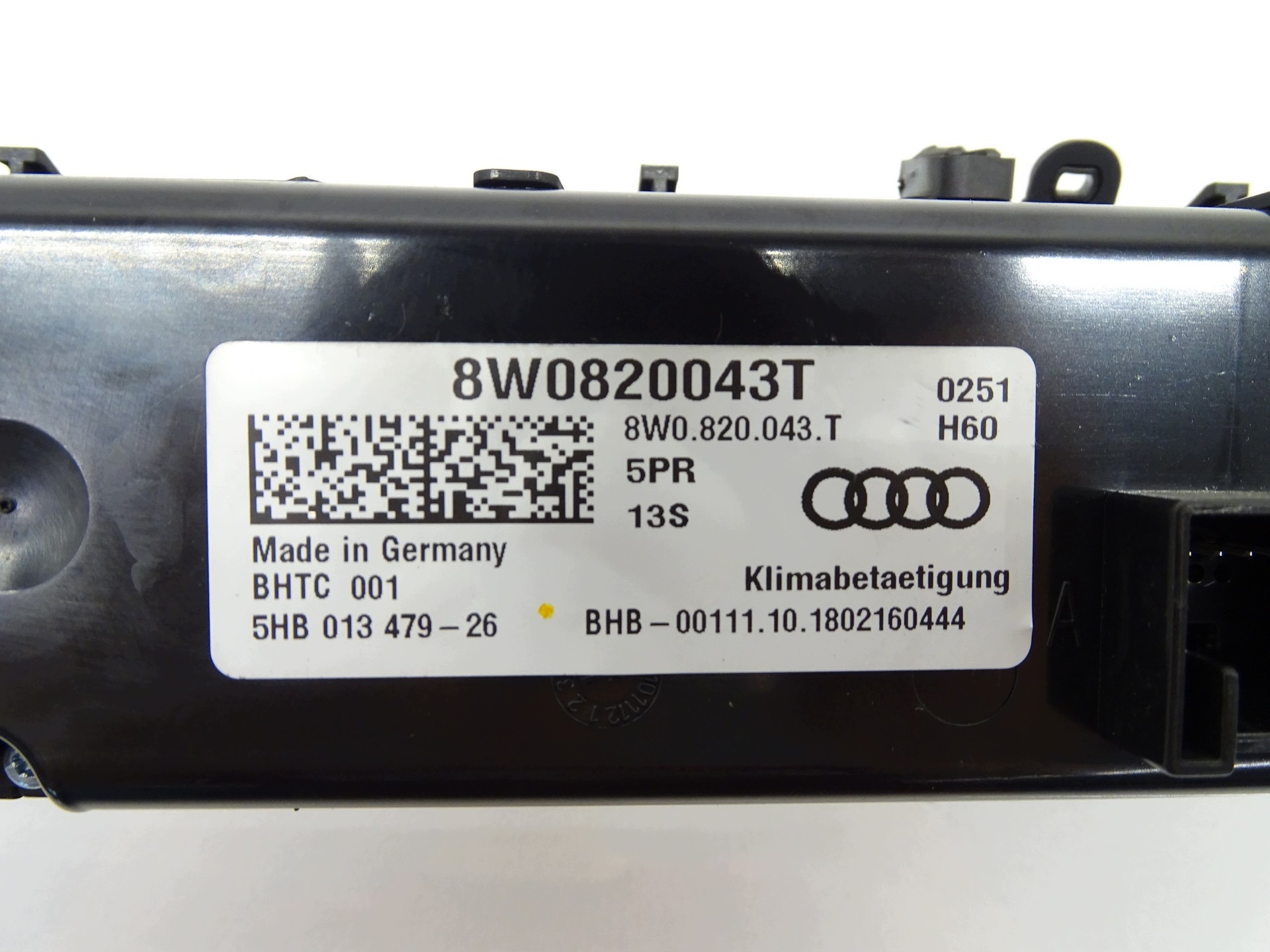 control panel switch air conditioning devices of the air conditioning AUDI A4 A5 B9 8W0820043T