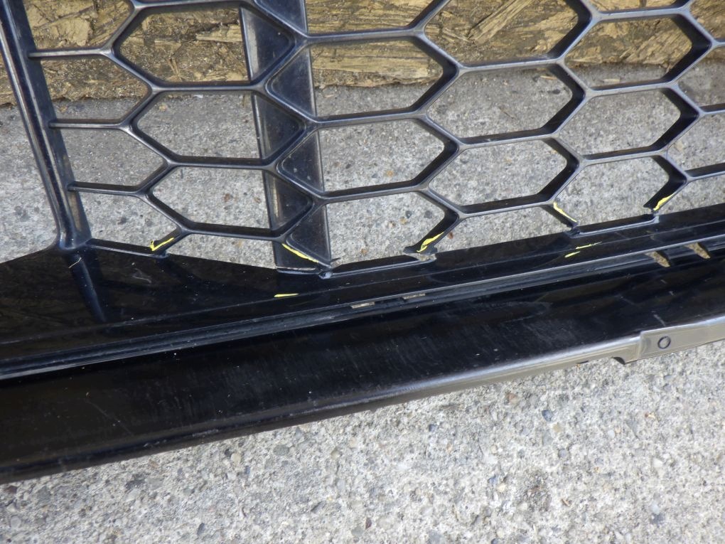 AUDI A6 S6 E TRON 85E S LINE 24- grid of a bumper front