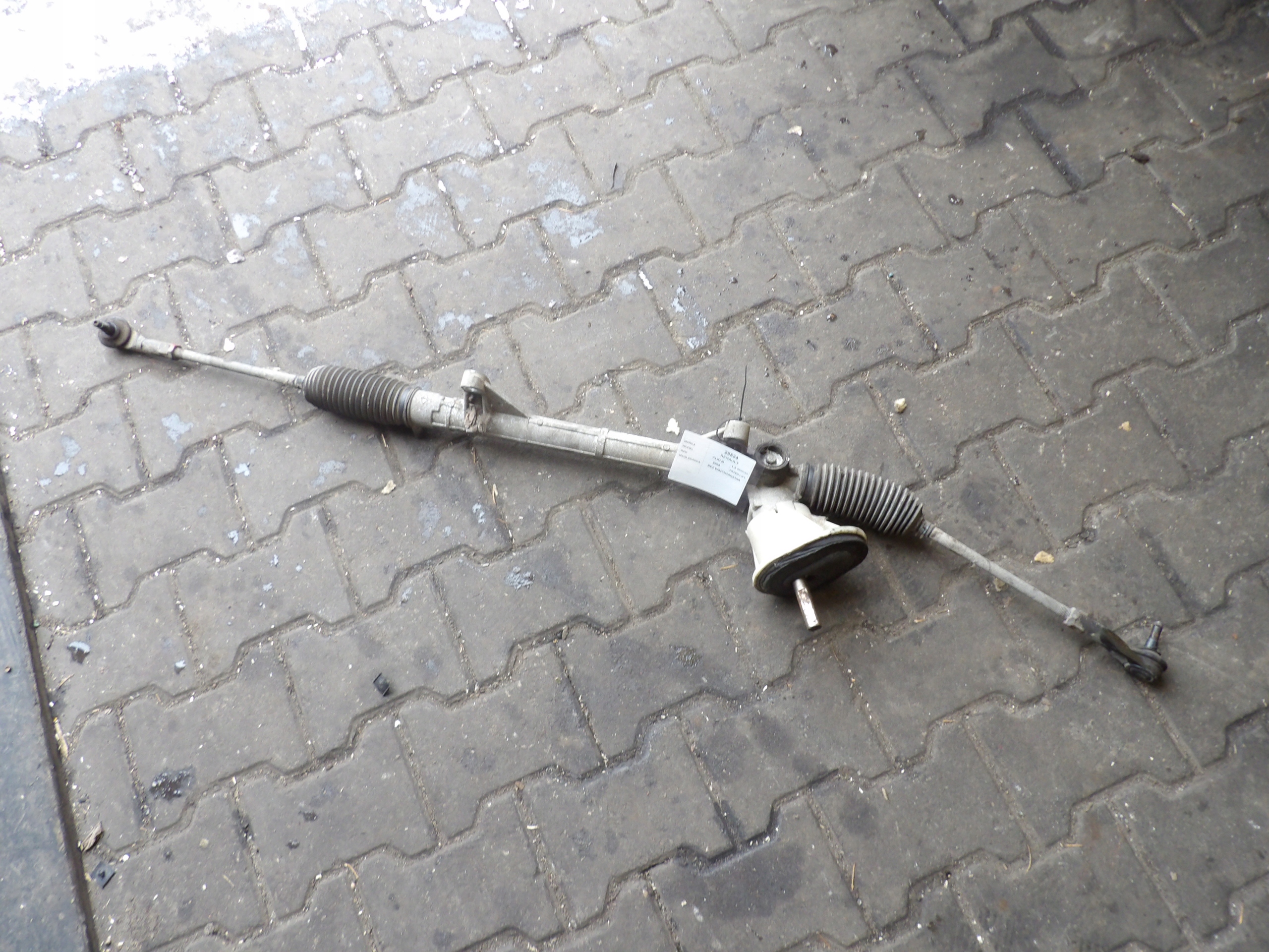 Renault Clio III Boîter direction 8200595935 A0007955