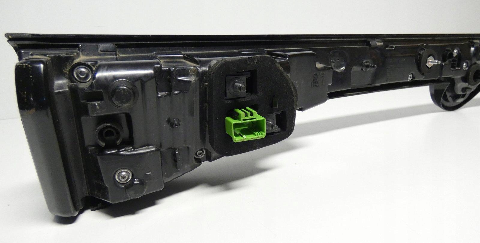 VW TAYRON II 2 57L945307A 2024- cap light rear LED