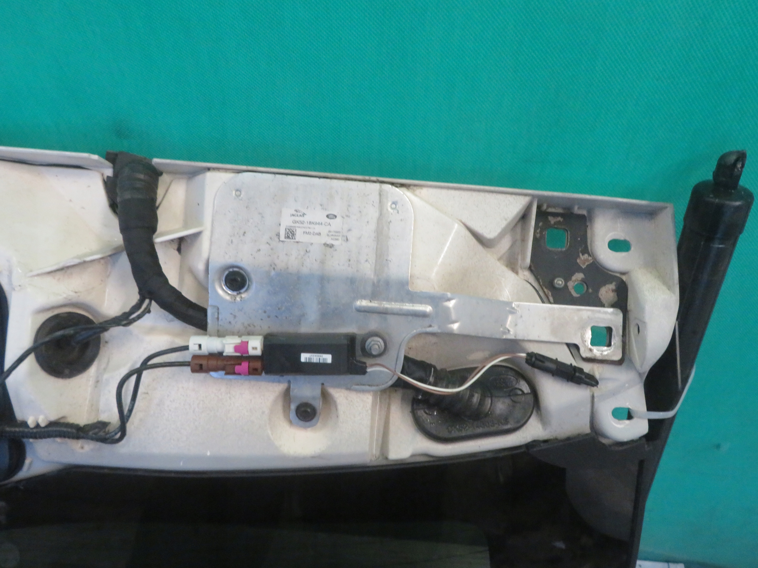 trunk door boot RANGE ROVER VOGUE L405 17R