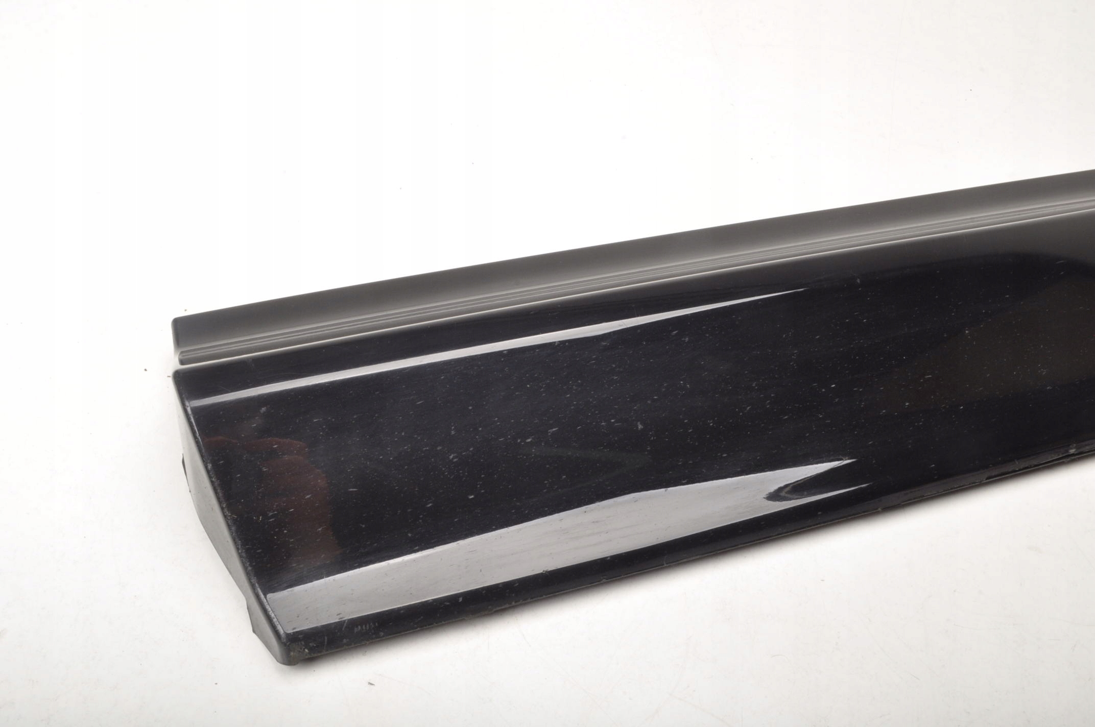 VOLVO XC60 II LISTWA DRZWI LEWY TYŁ TYLNE 31440304 Typ samochodu Samochody osobowe