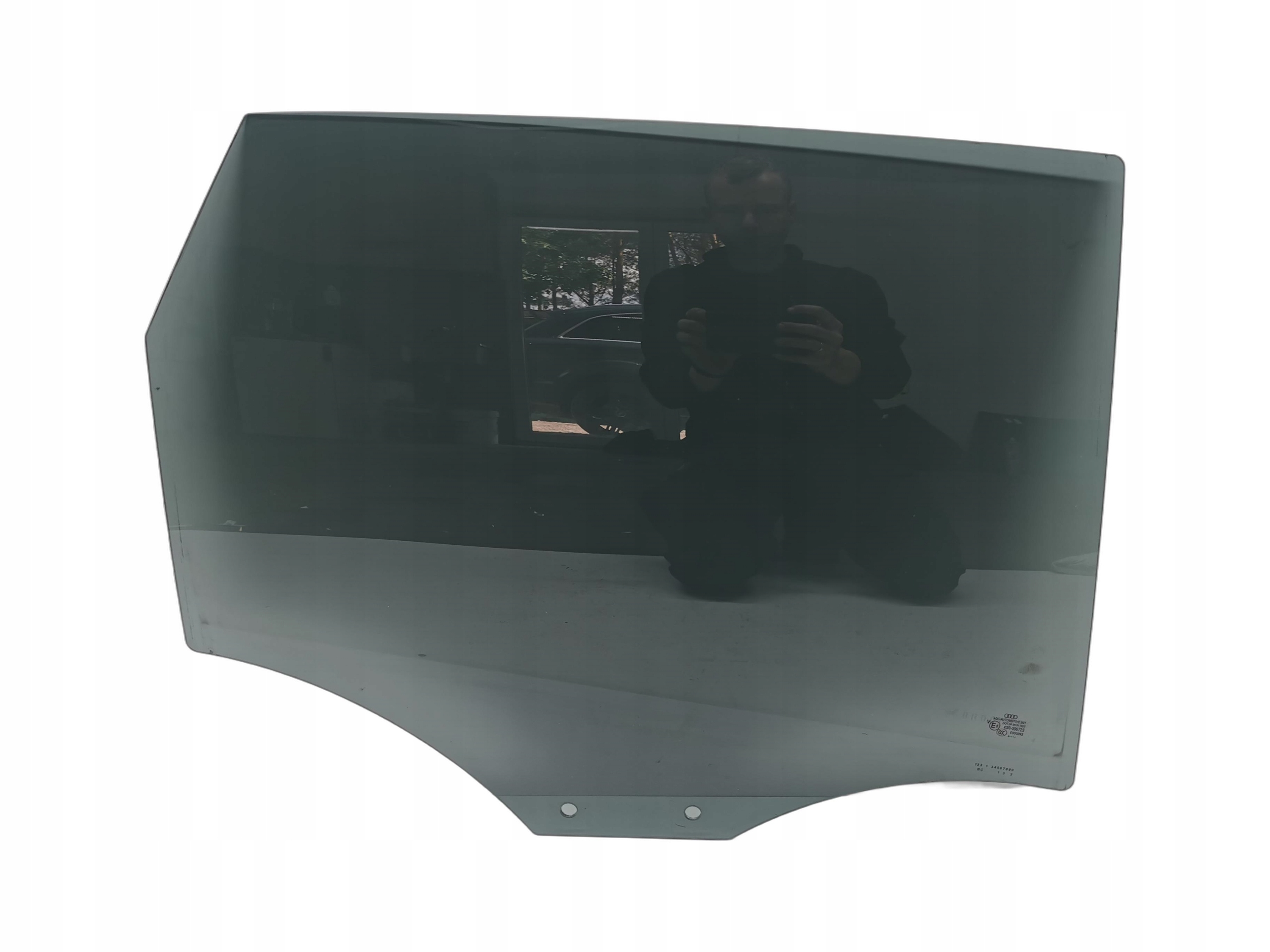 window right rear part AUDI SQ5 8R AS3 2014R