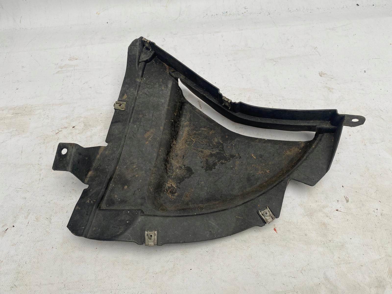 BMW 6 F12 F13 TROJKAT cover mudguard left front