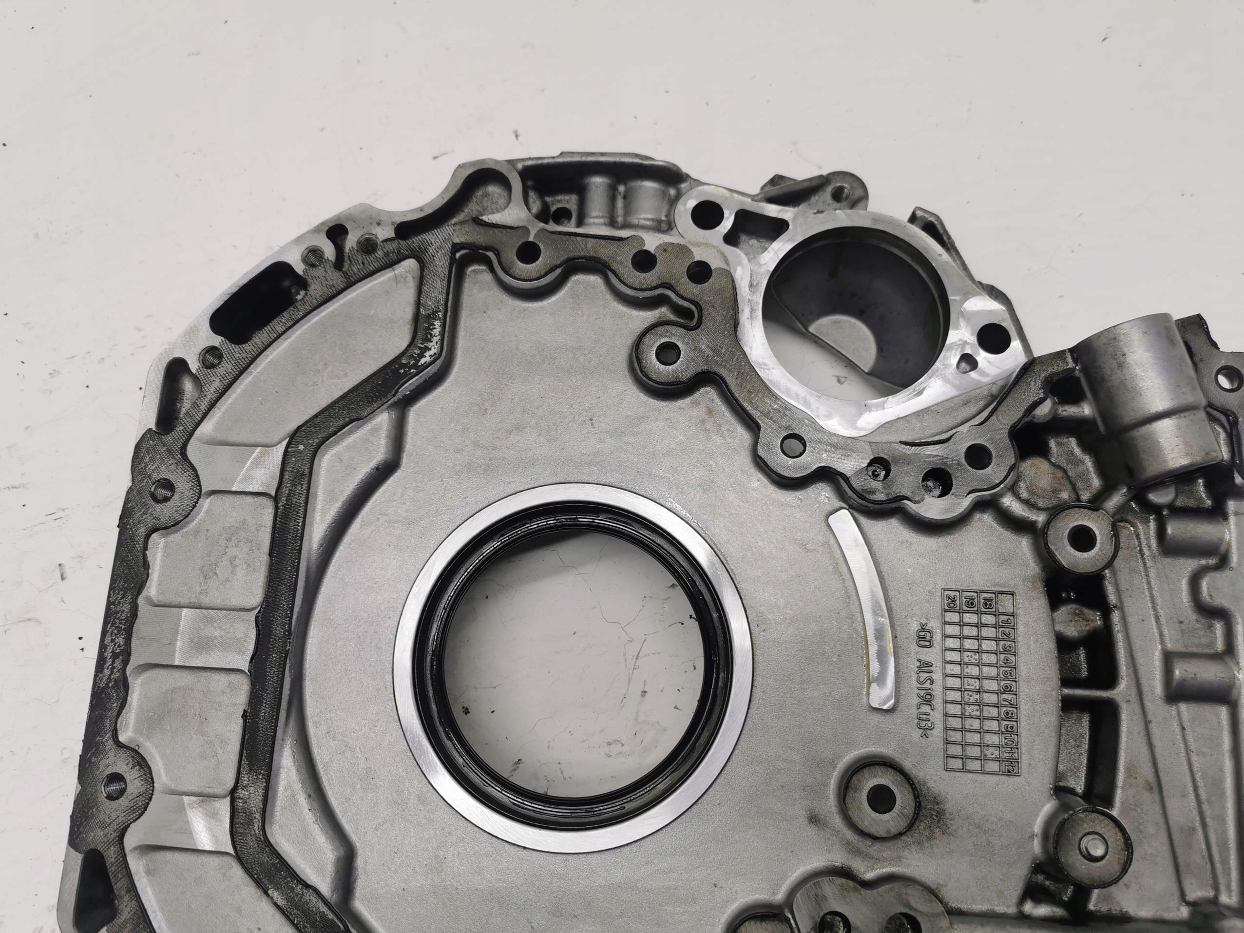 Couvercle carter distribution MERCEDES E-KLASA W213 A6540105807