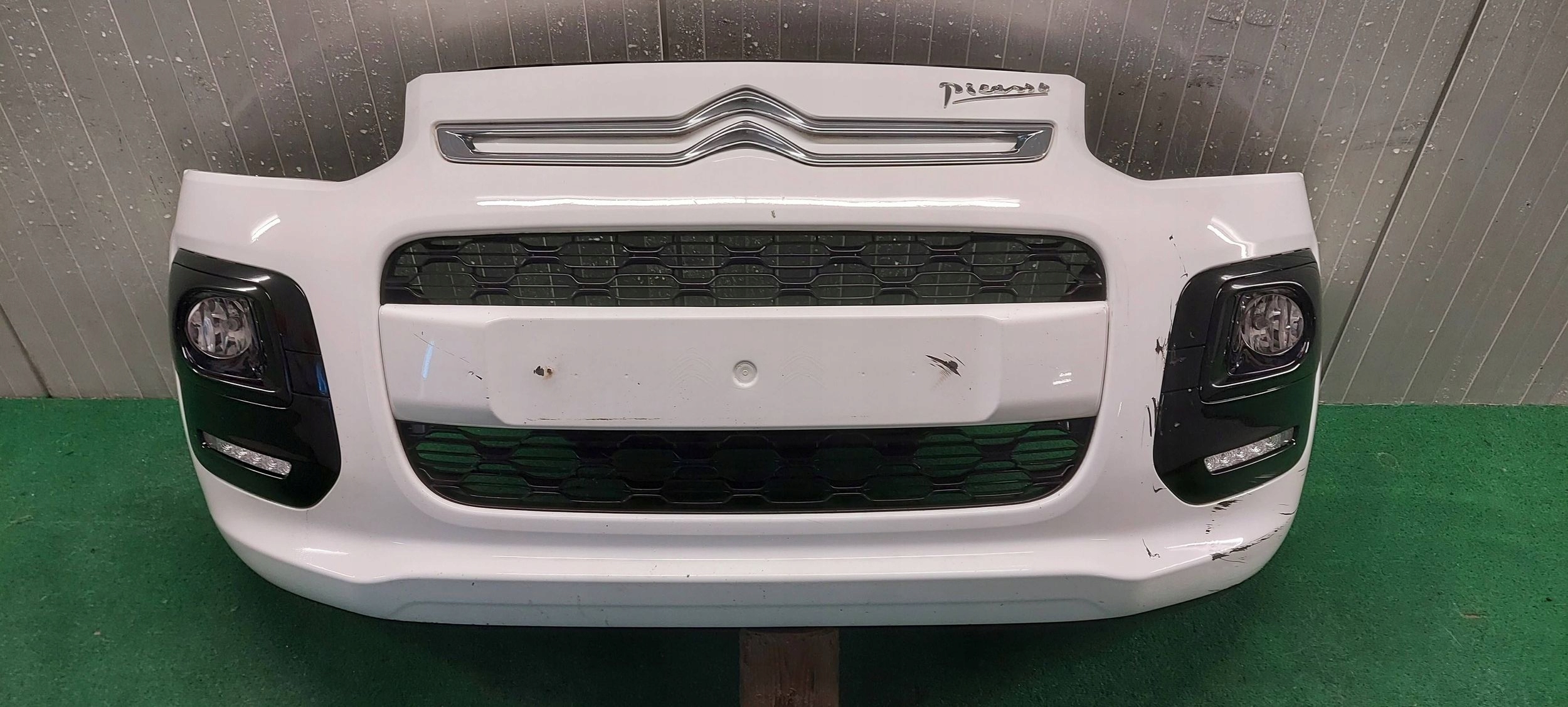 bumper front CITROEN C3 PICASSO LIFT LAK: EWP EWPB