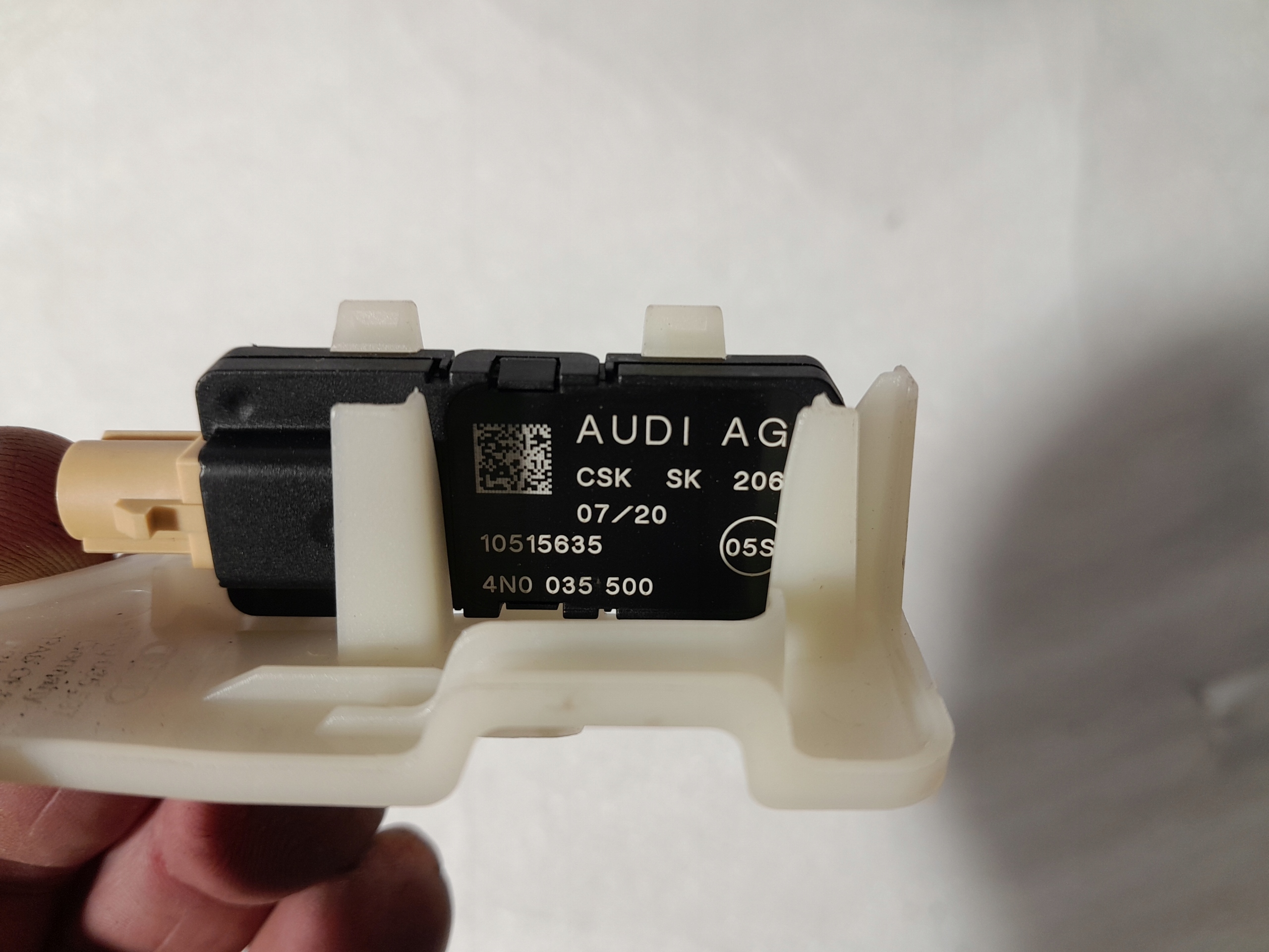 AUDI A4 B9 AMPLIFICATORE modulo antenna 4N0035500
