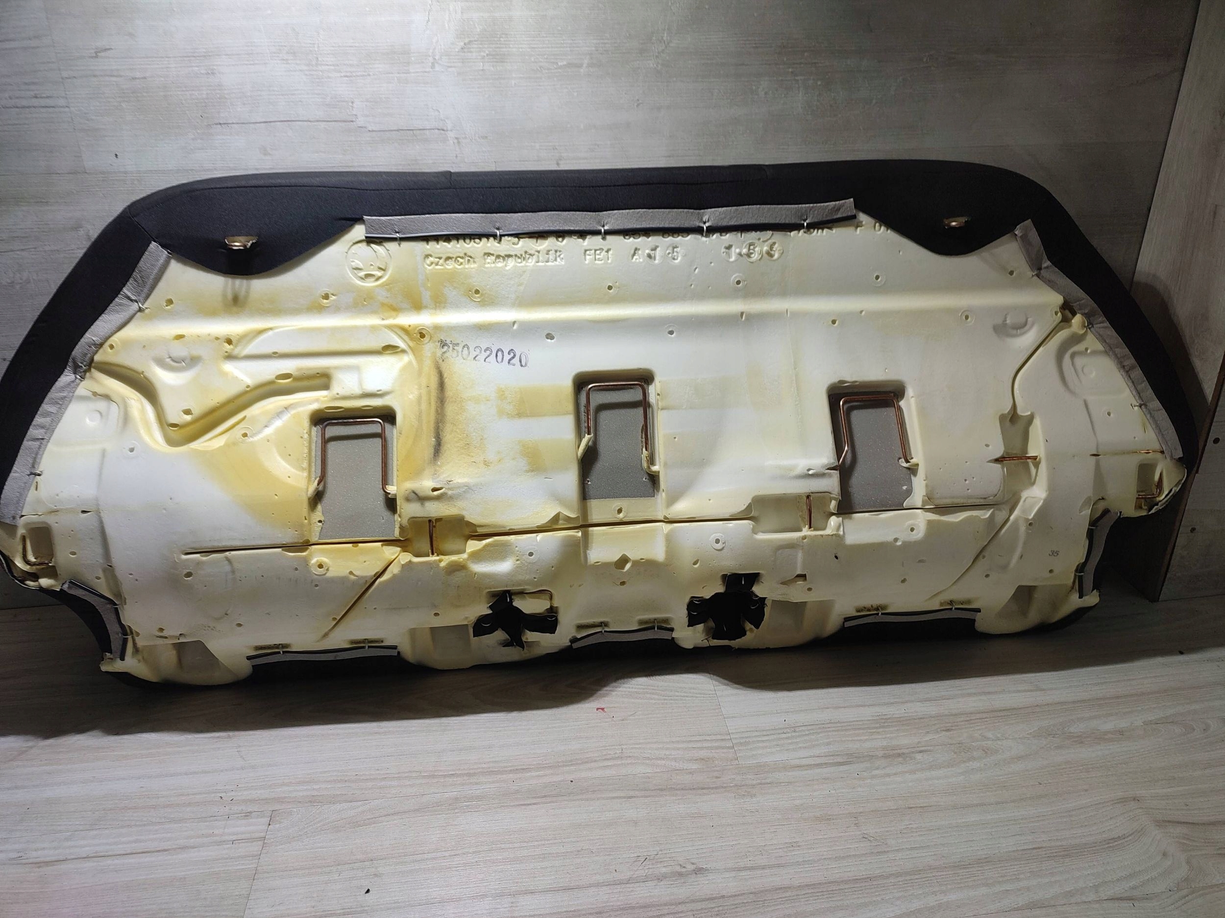 SKODA SCALA 2020 дивана зад