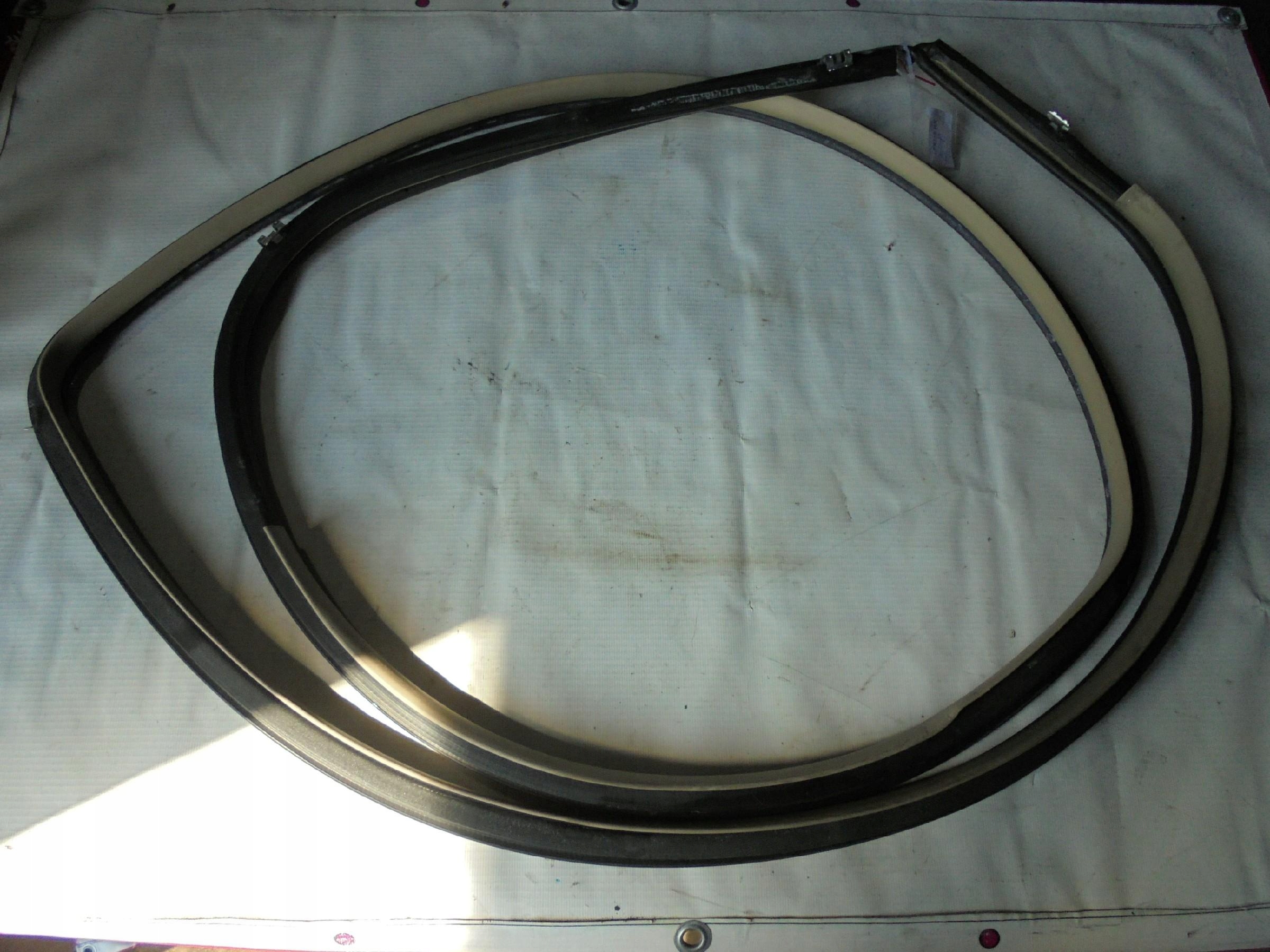 USZCZELKA KAROSERYJNA LEWA PRZÓD LEXUS RX II 400H 2007