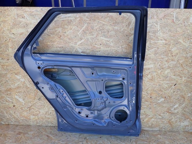 HYUNDAI IONIQ V door left rear. rear part