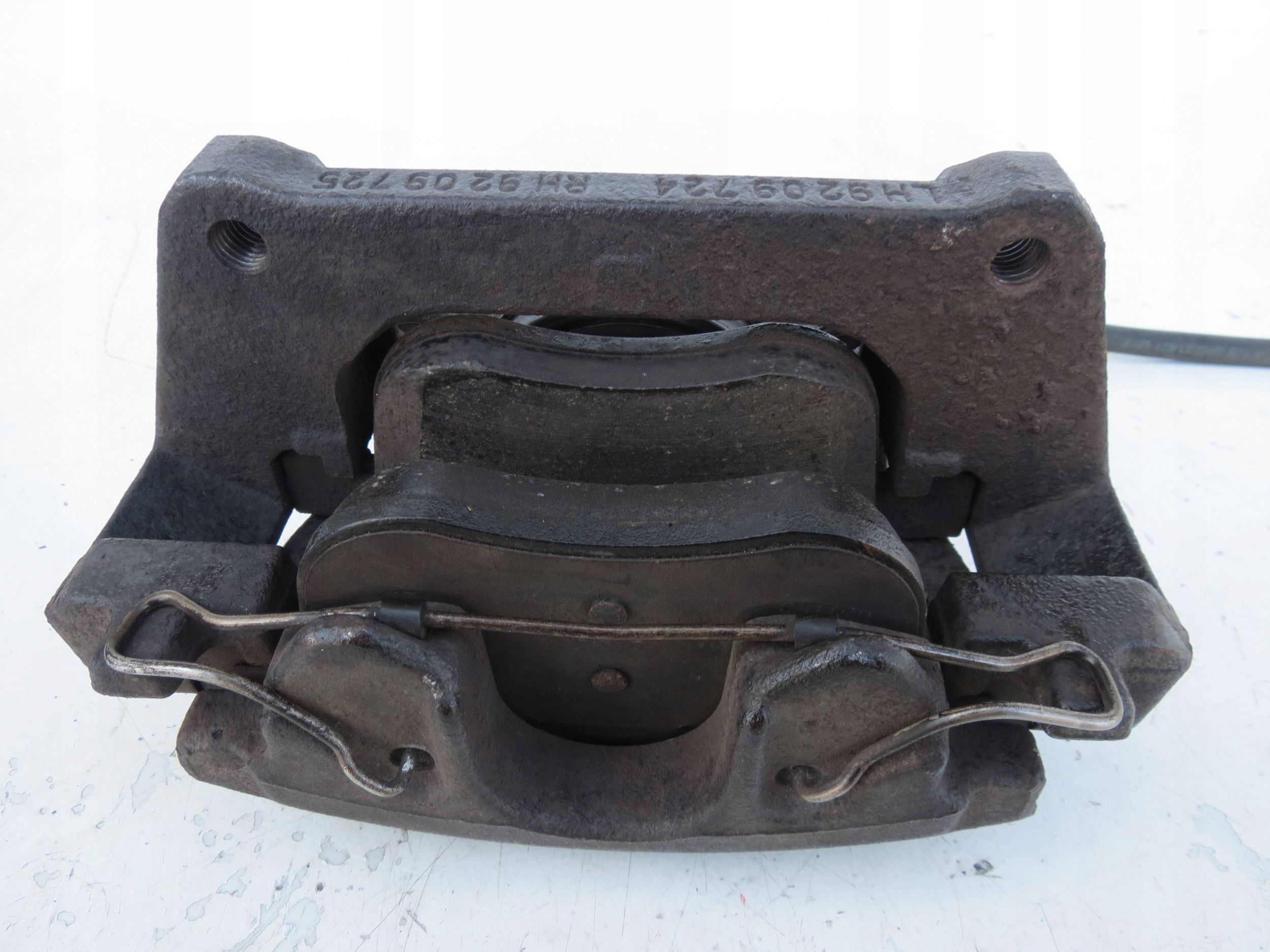 caliper right front VOLVO XC70 II CROSS AWD 2.4D 185KM 2000-2007r RH9209724