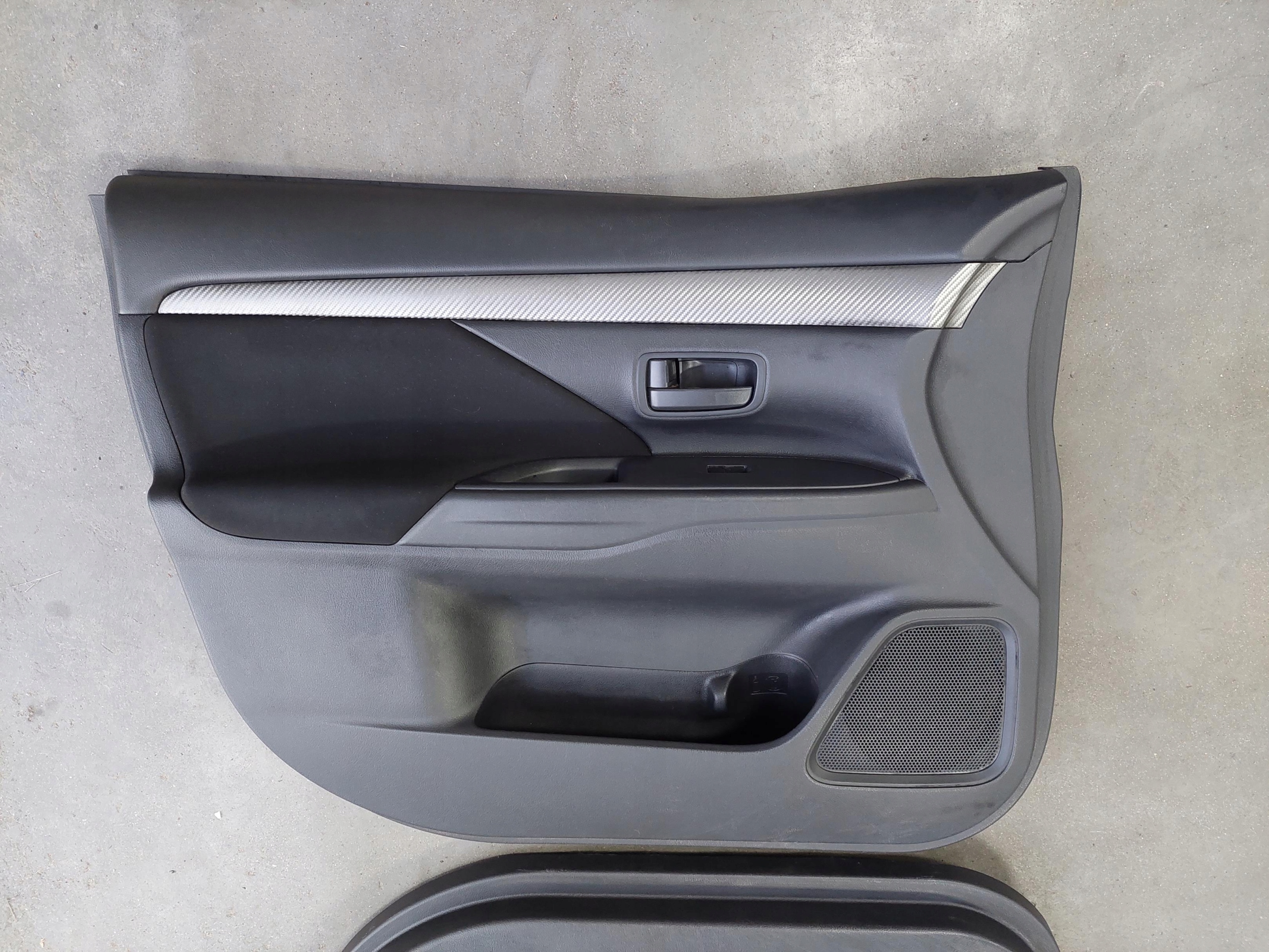side door front front right MITSUBISHI OUTLANDER 3 III