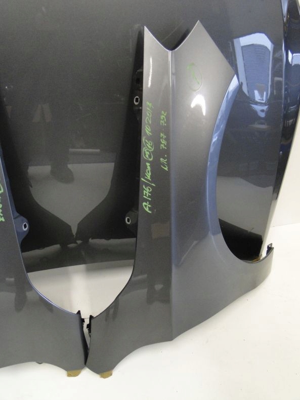 MERCEDES A KLASA W176 LIFT BŁOTNIK PRAWY IGŁA 787 Numer katalogowy części A1768810201