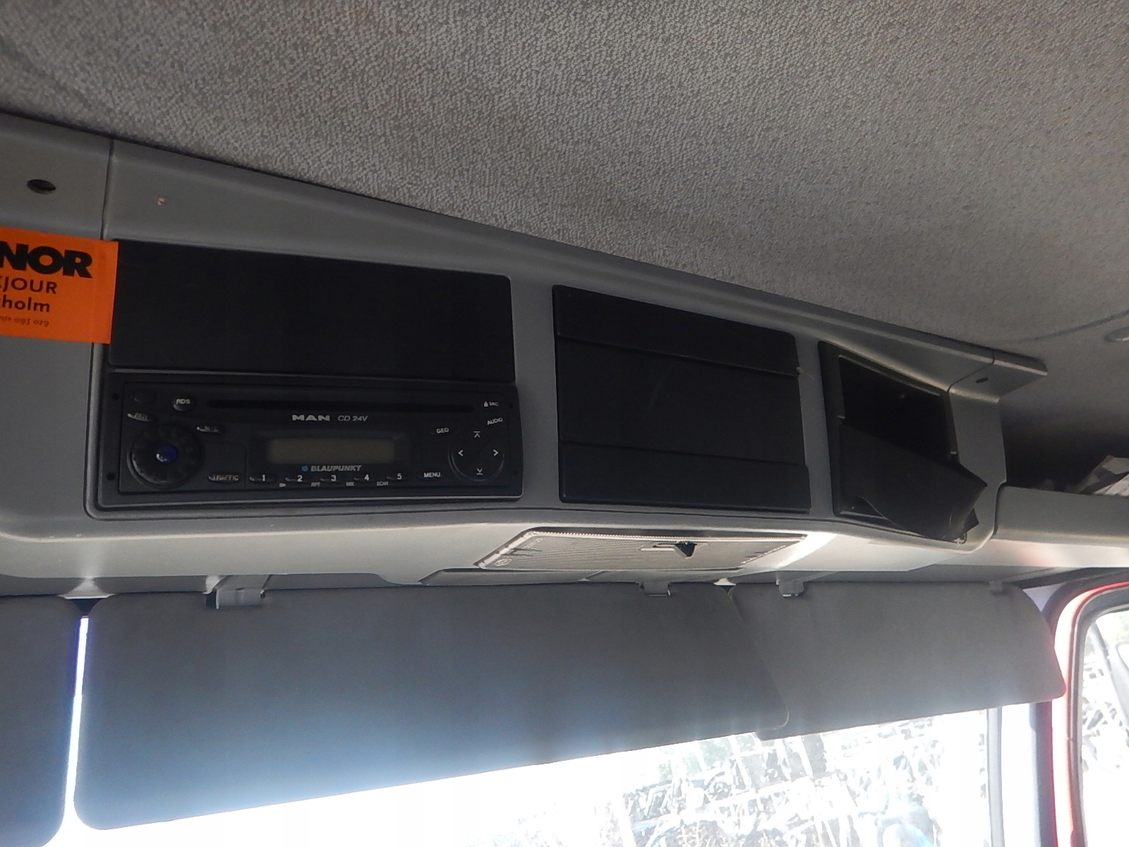 MAN LE 9.180 LE 180 KABINA KOMPLETNA SYPIALNIA Producent części MAN OE