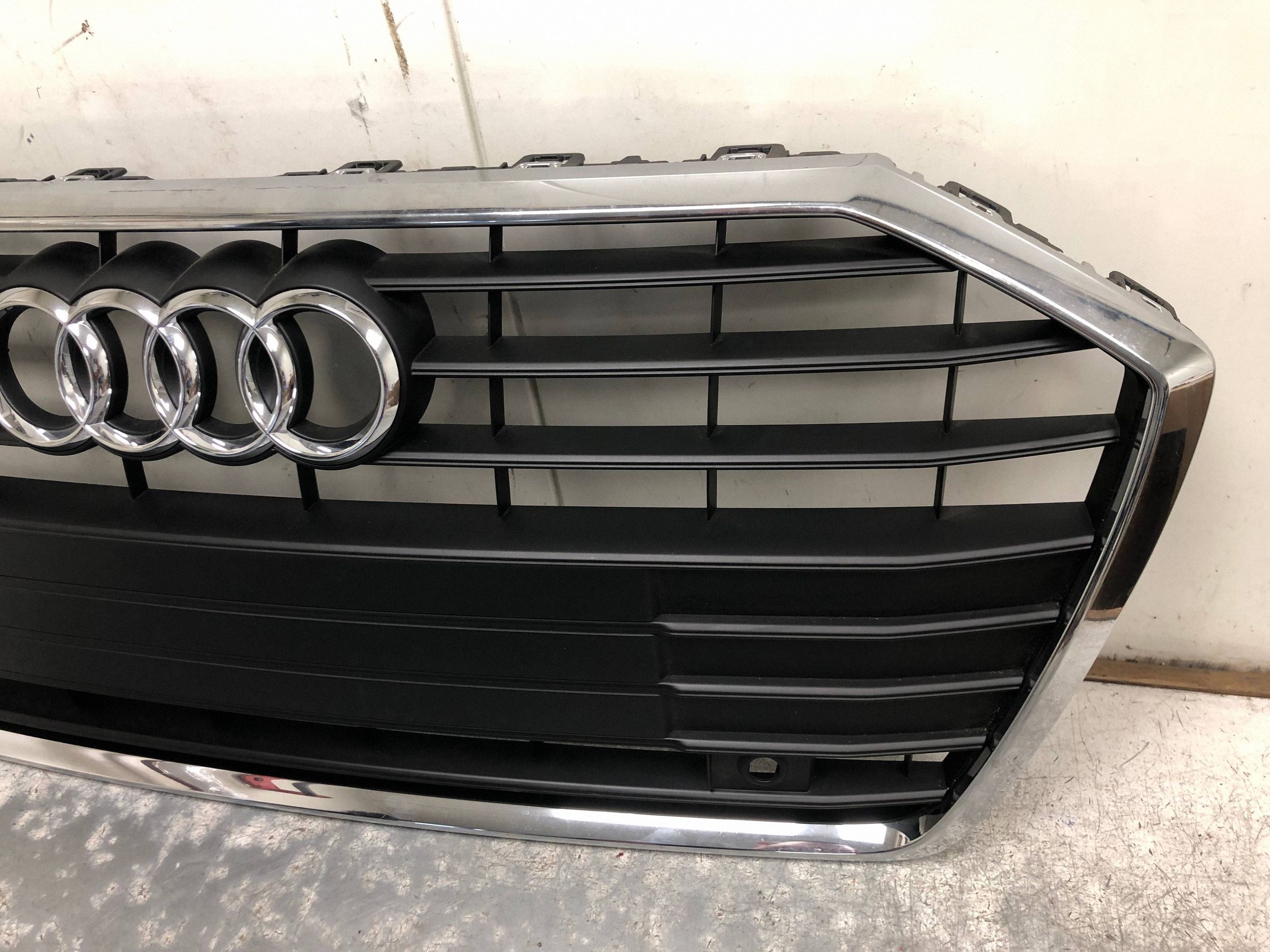 Grill Grill AUDI A6 C8 4K0853651