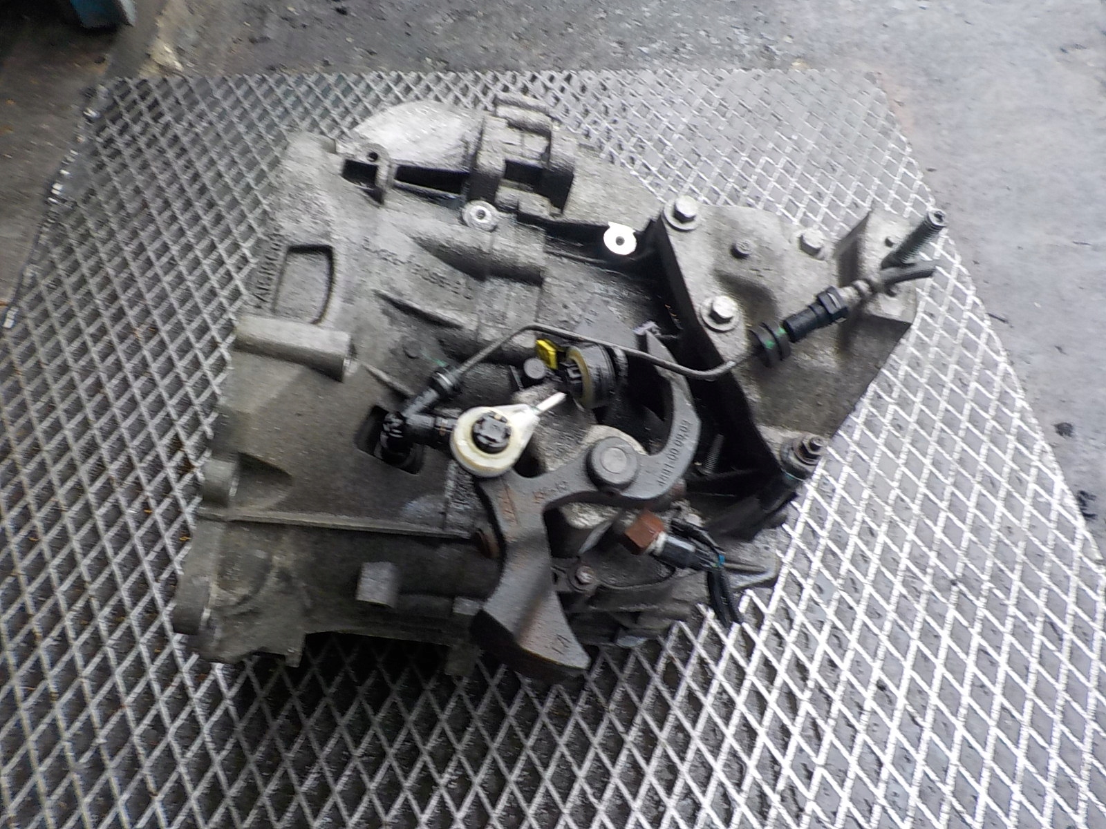 FORD MONDEO IV 2.0 TDCI Getriebe AG9R-7002-MCB