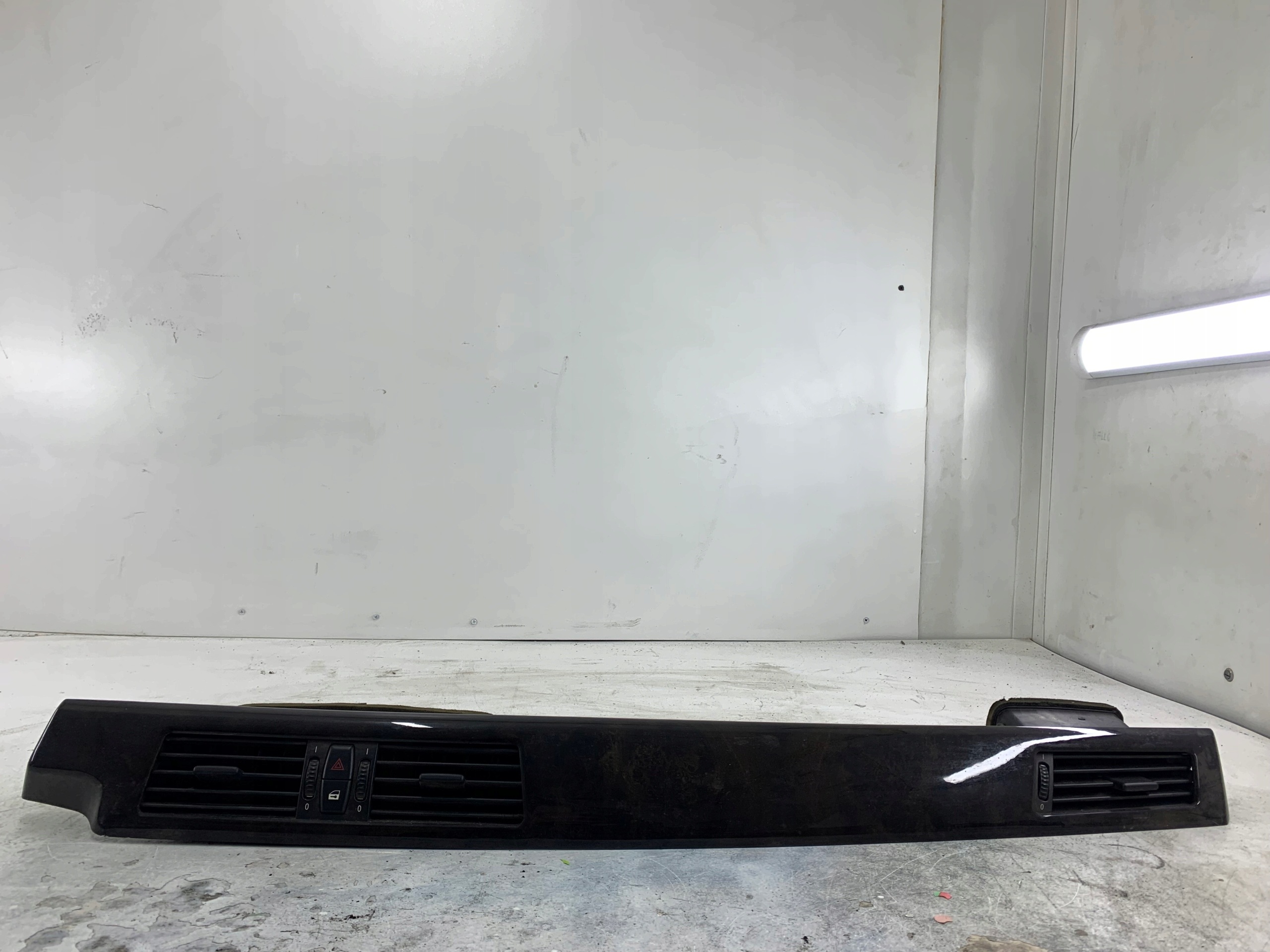 BMW E60 E61 DEKOR armaturenbrett ROZDIELCZEJ mitte
