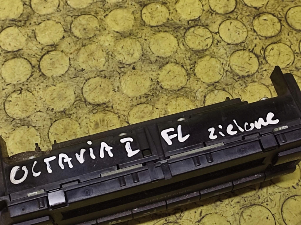 SKODA OCTAVIA a PANEL klími klimatizaci