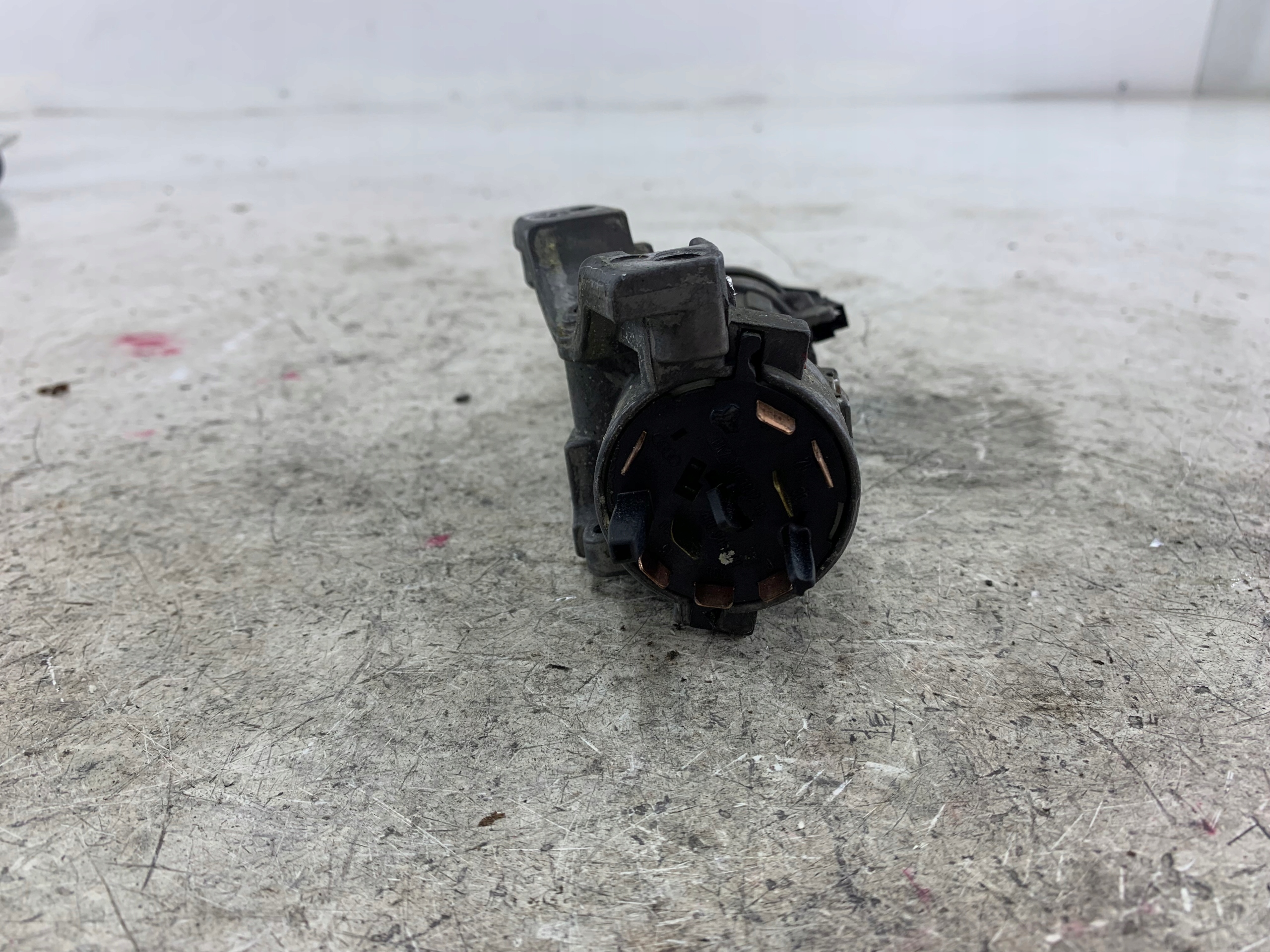 AUDI A4 B6 ignition + key GROT 4B0905851G