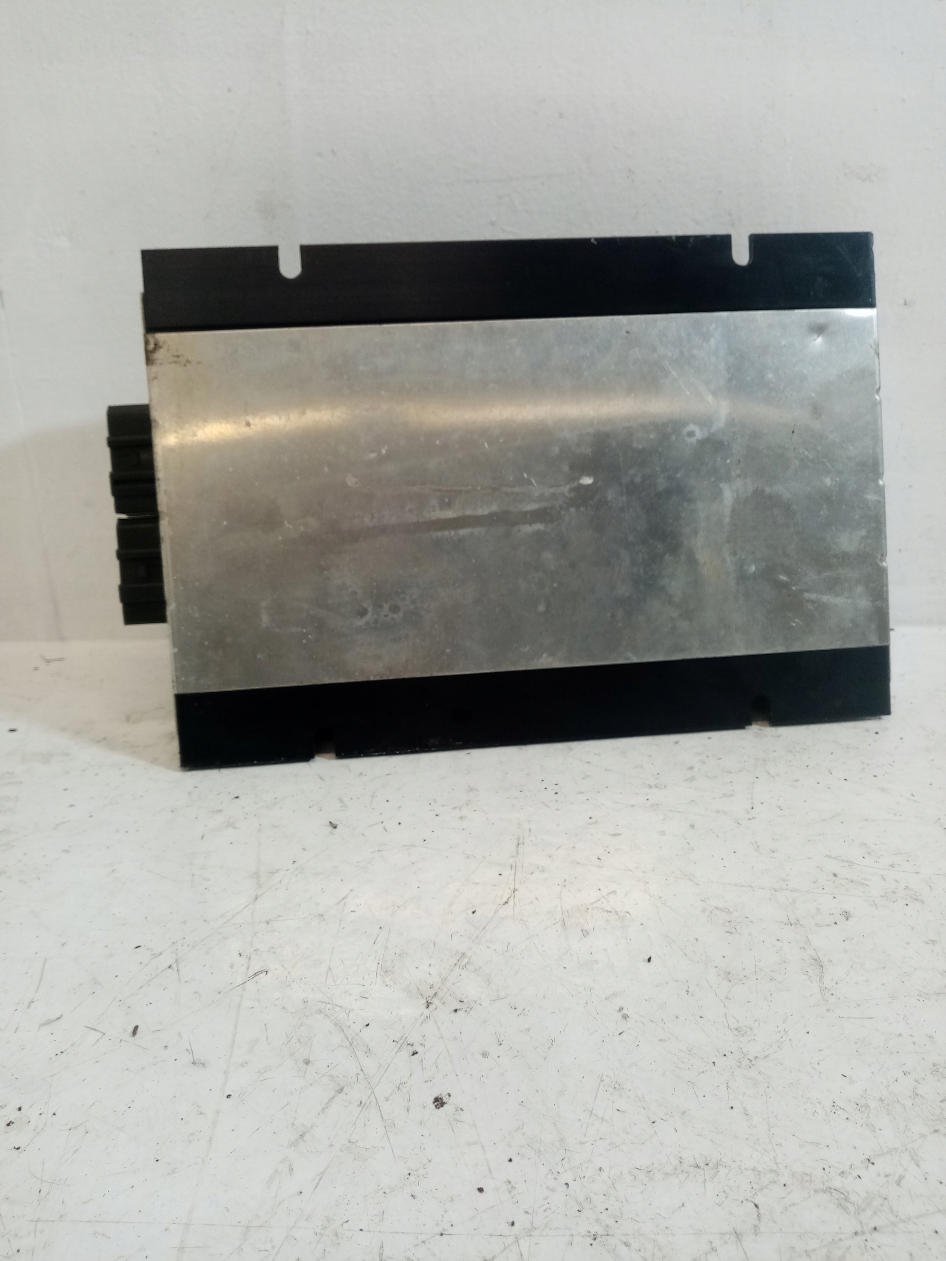 amplifier AUDIO VOLKSWAGEN PHAETON