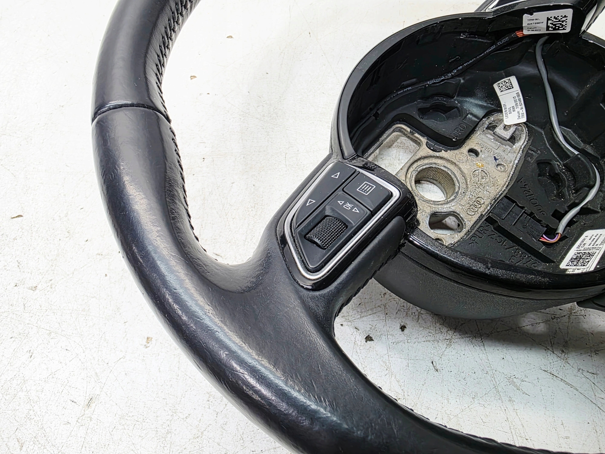 lenkrad Leder MULTIFUNKCJA AUDI A1 8X A3 8V A6 C7 8V0419091A CJM 6/26