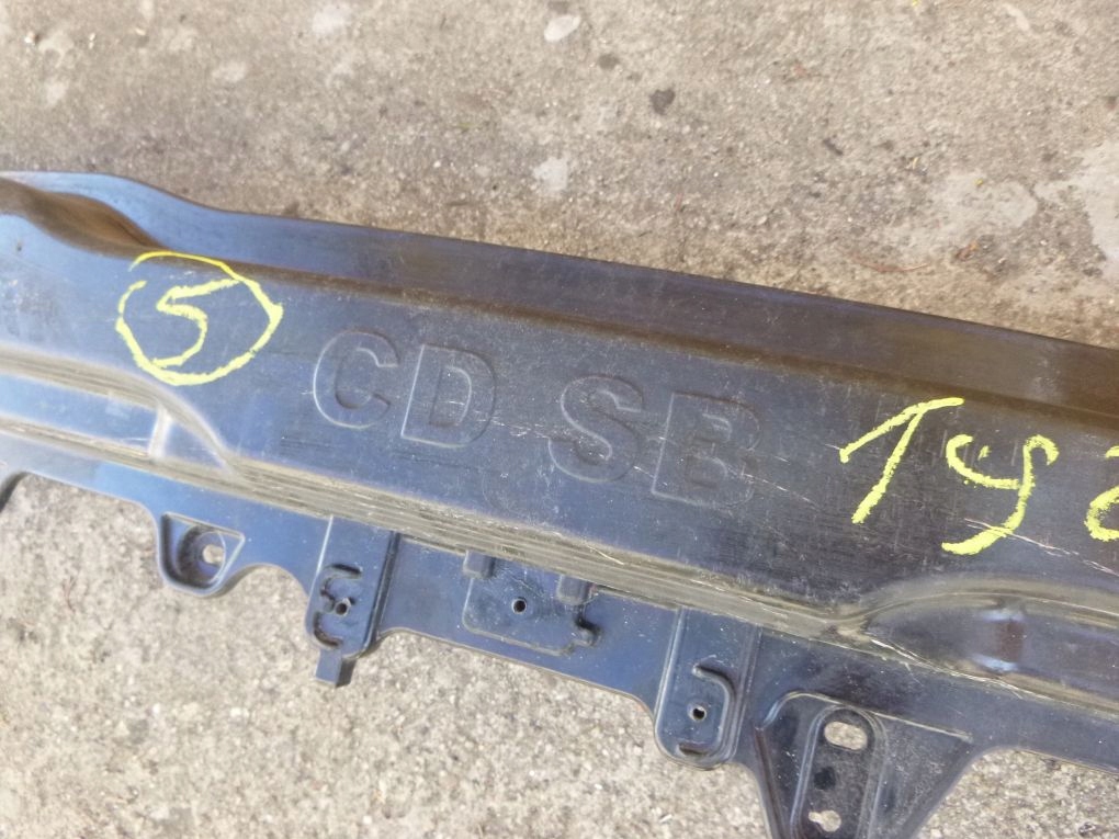KIA CEED III 3 KOMBI 18- bumper support rear