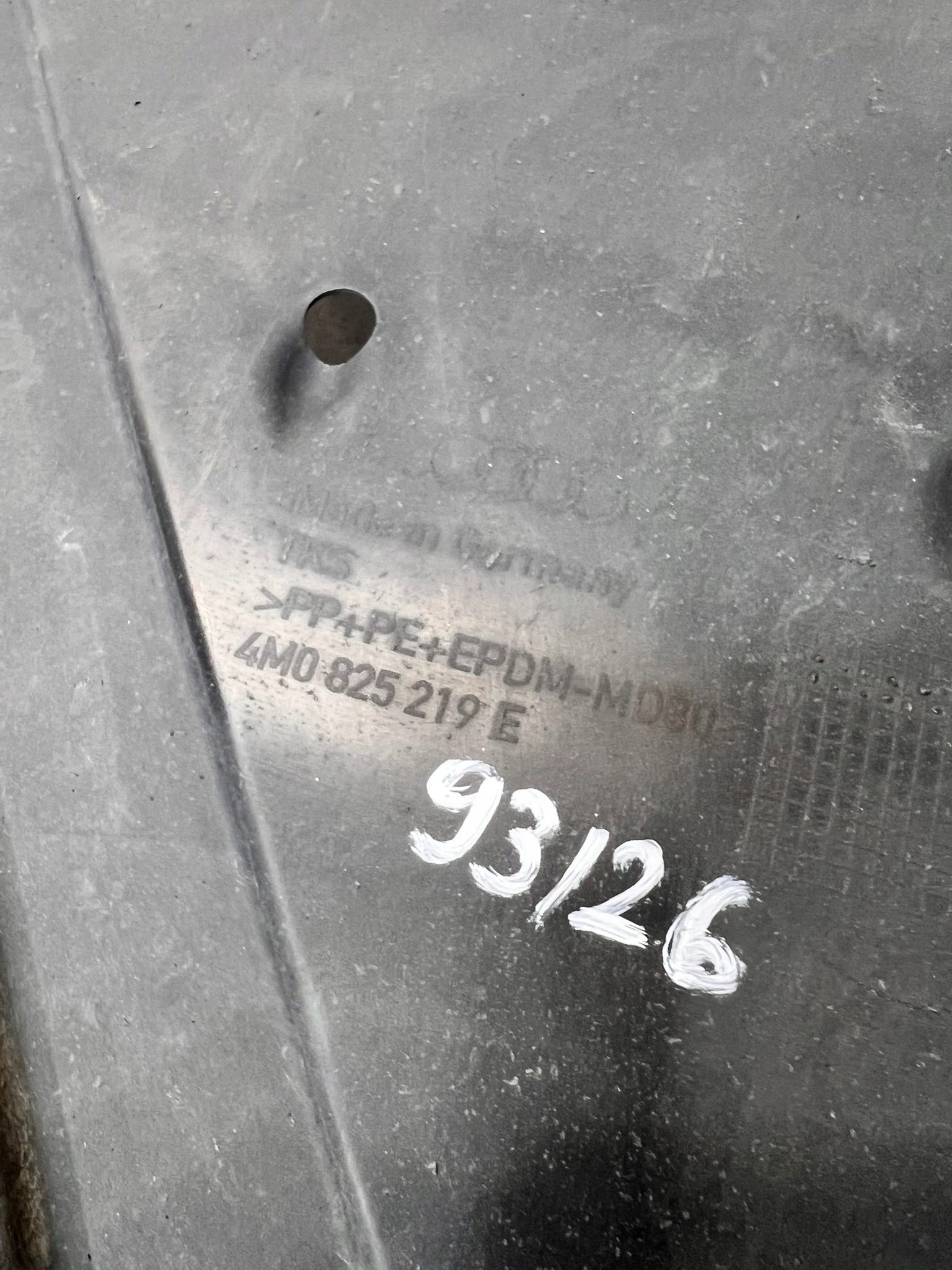 cover chassis AUDI Q7 4M 4M0825219E 93/26
