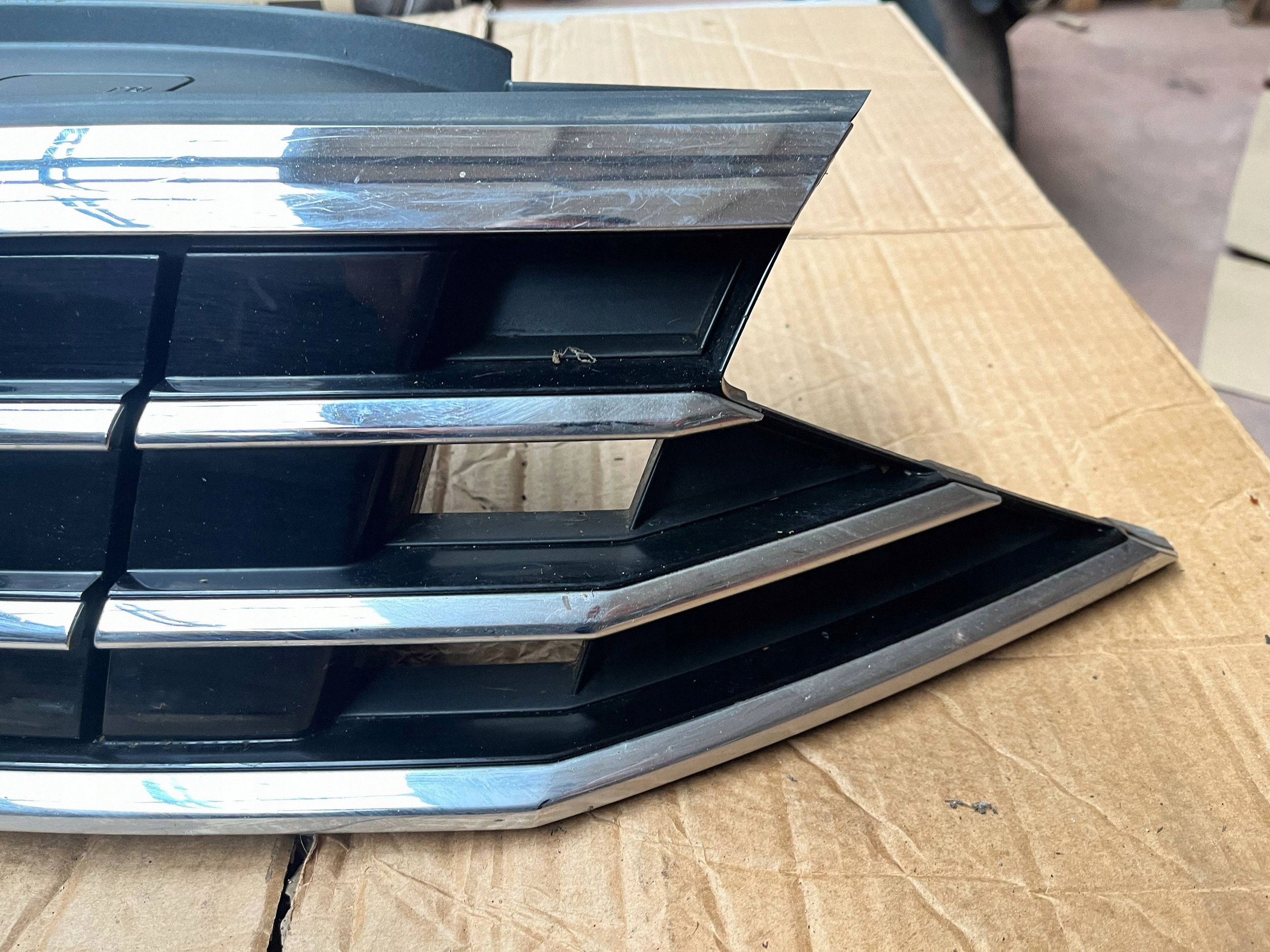 grill front VOLKSWAGEN PASSAT B8 GTE 3G0853653P @M