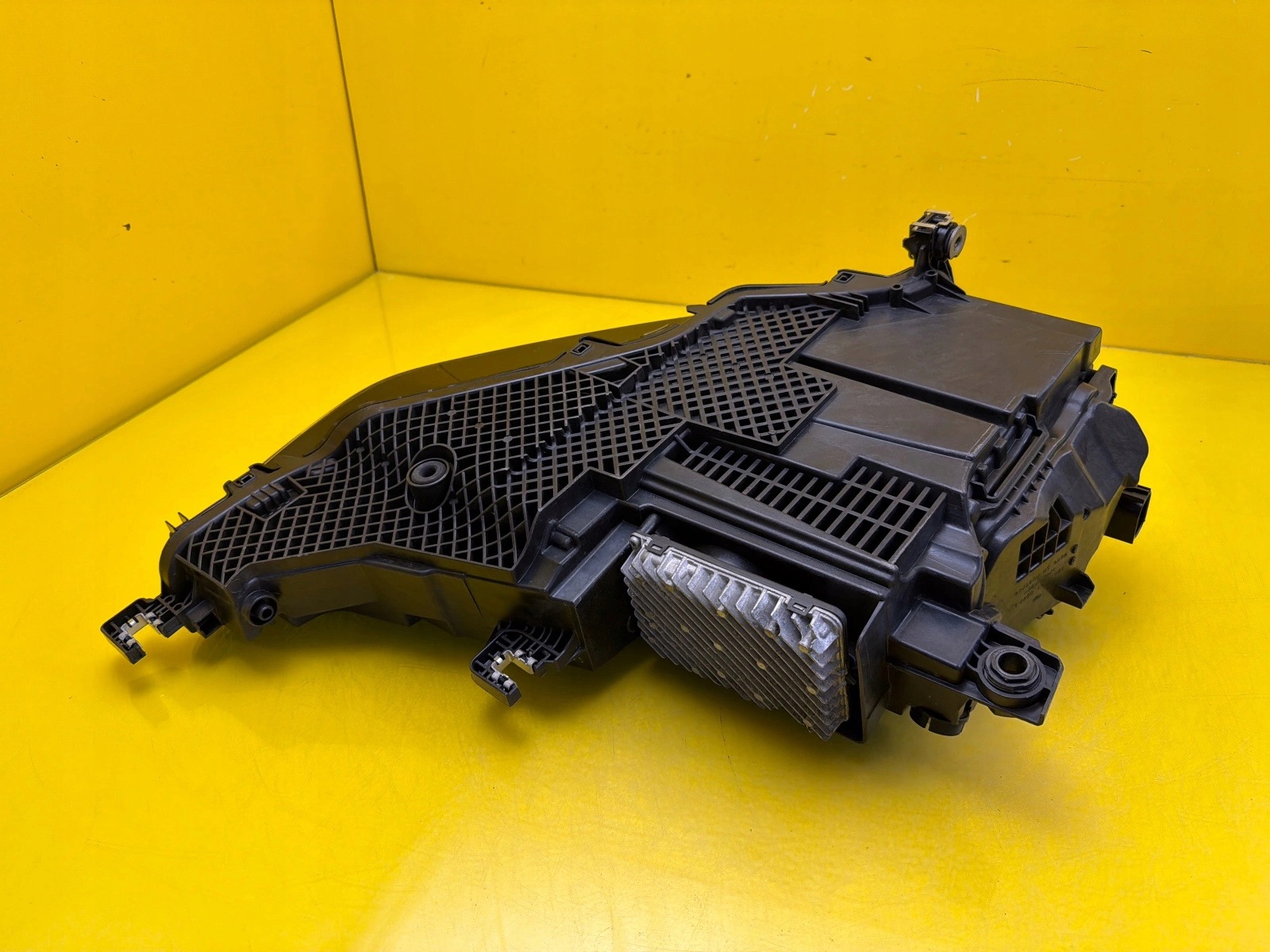 light left Audi E-Tron GT RS 4J3 Laser 4J3941085