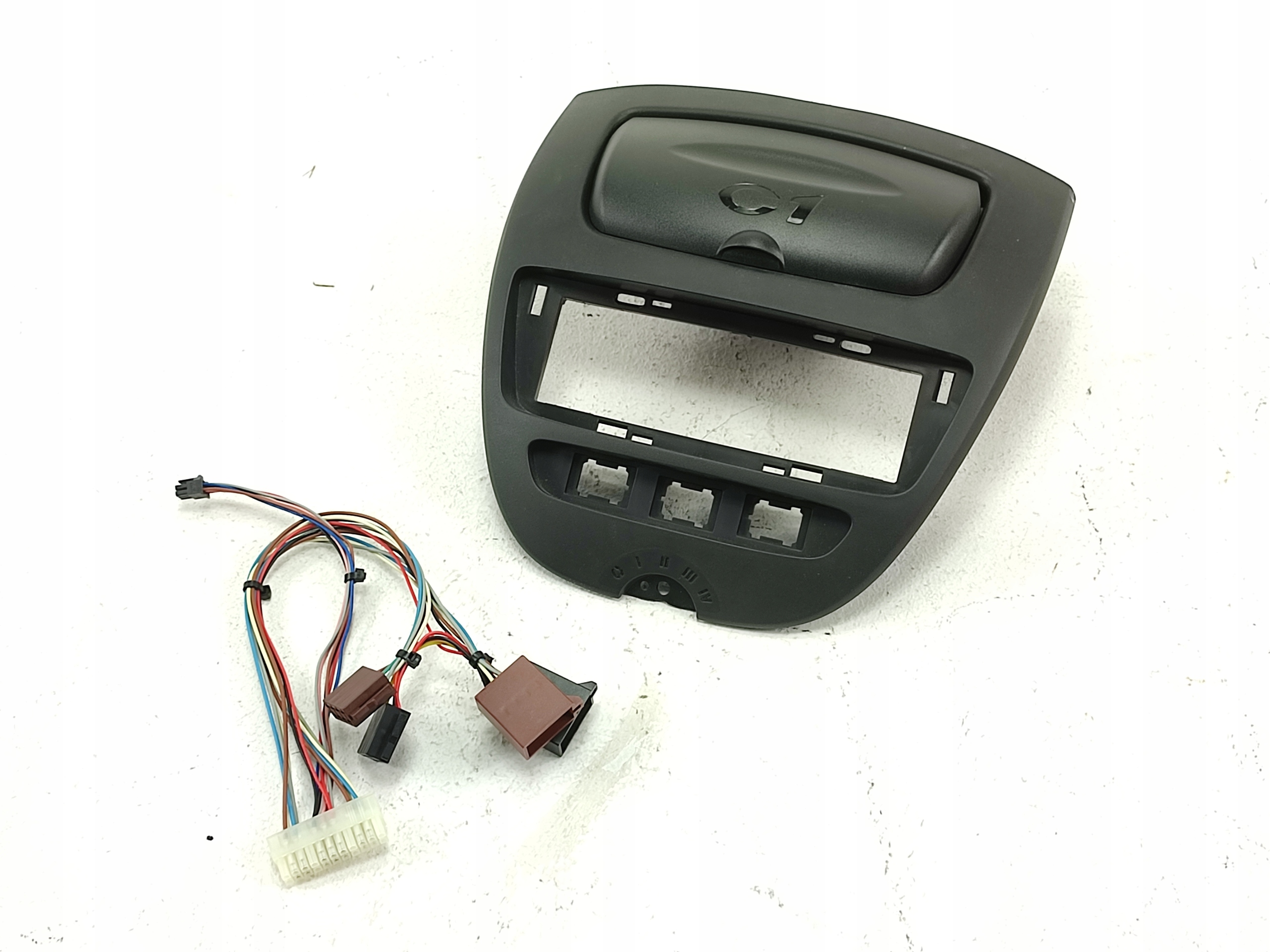 с CITROEN C1 и РЕСТАЙЛИНГ 2008-2012 оригинал 554050H010