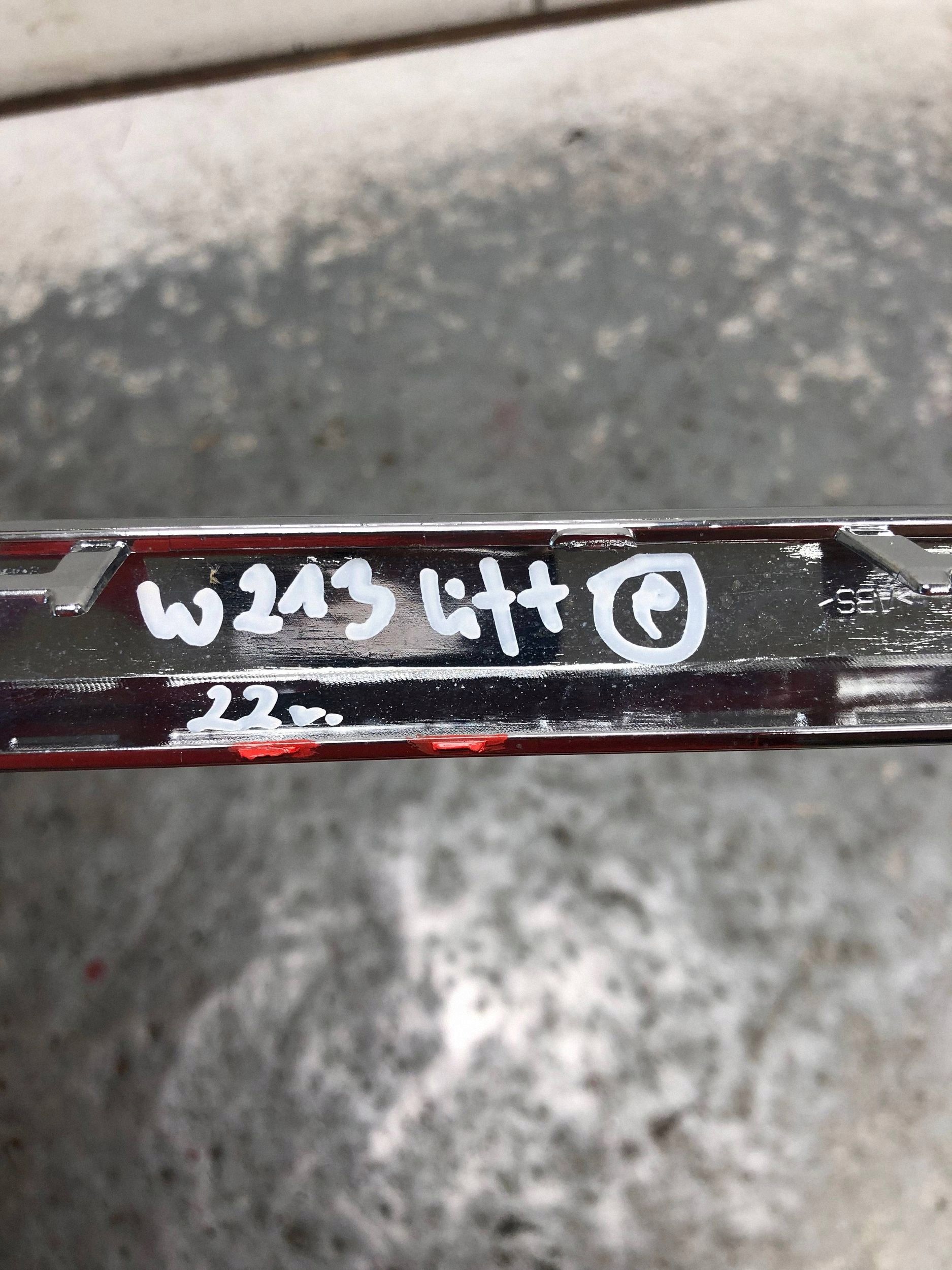 frame CHROM GRILLA MERCEDES W213 LIFT A2138883200
