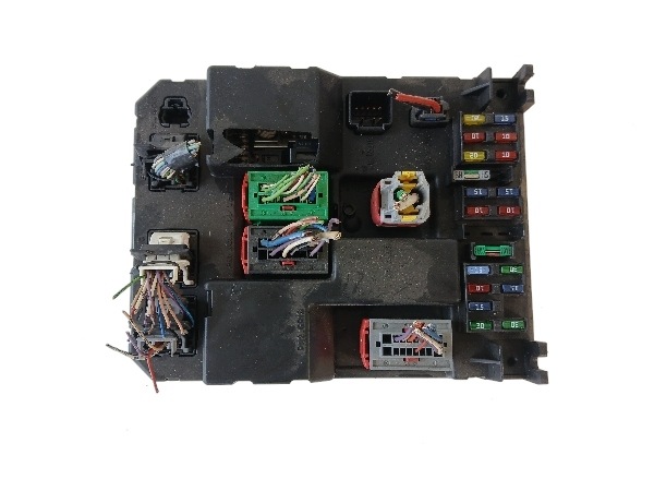 PEUGEOT 307 Module fusibles 9651197680A