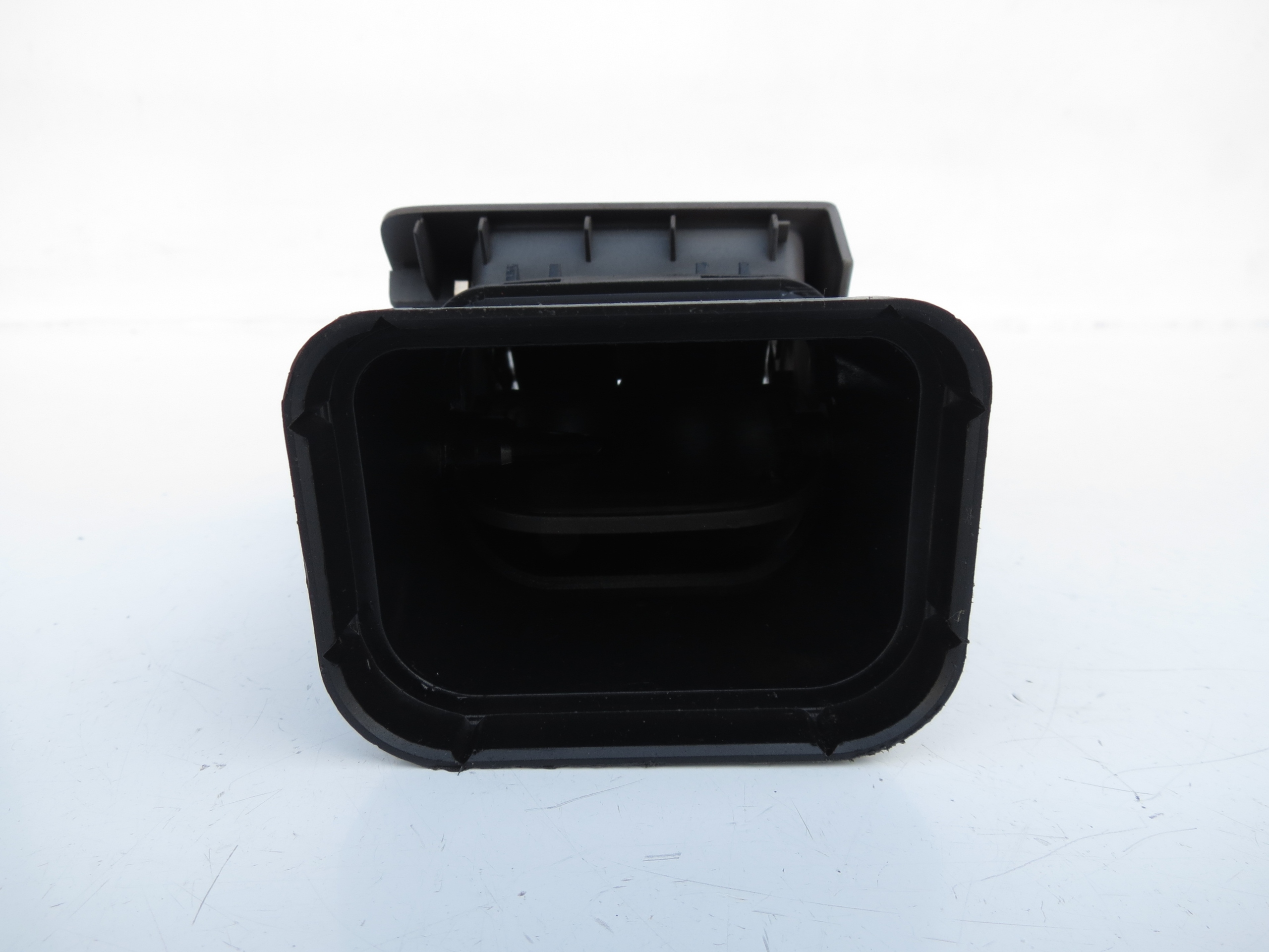 grid air conditioning devices left VOLVO S40 II V50