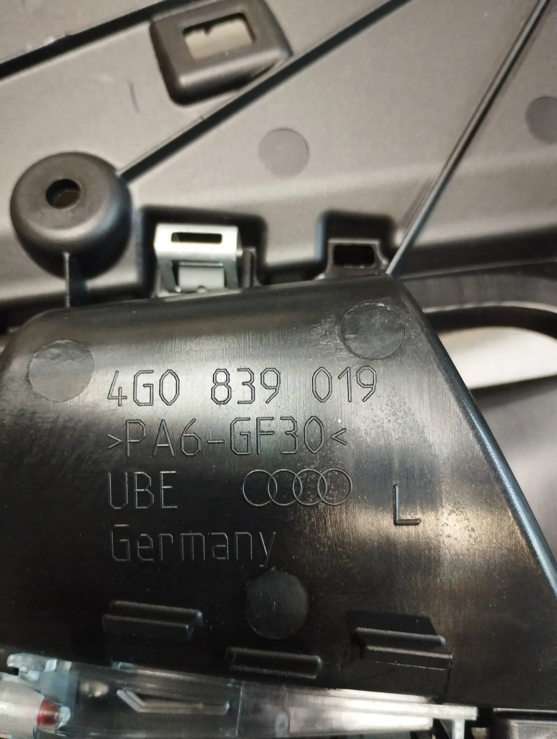 Audi A6 C7 4G handle inner left rear part 4G0839019