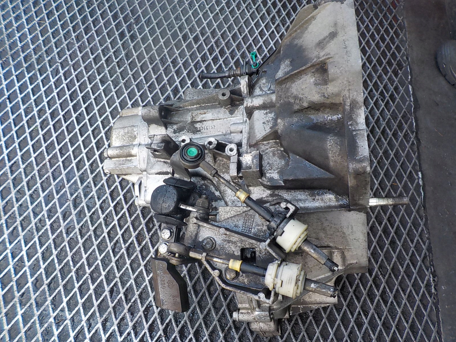 FIAT PUNTO EVO 1.4 16V B Getriebe 46759823