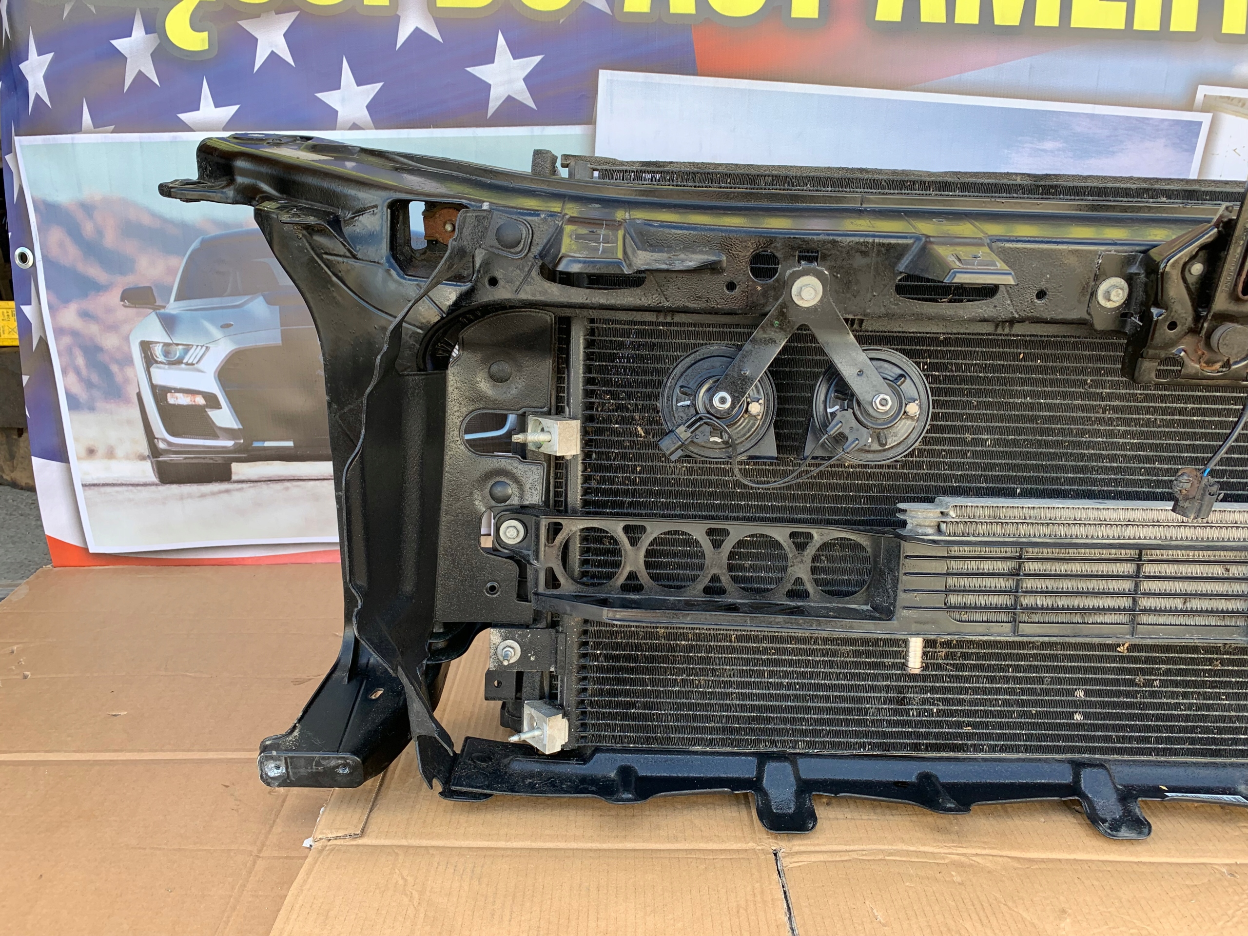 PAS WZMOCNIENIE CHLODNICE FORD F150 F-150 XIII LIF Producent części Ford OE