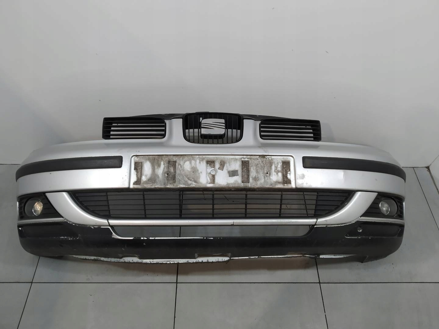 bumper front SREBRNY TOLEDO II Seat Leon and (1999-2006)