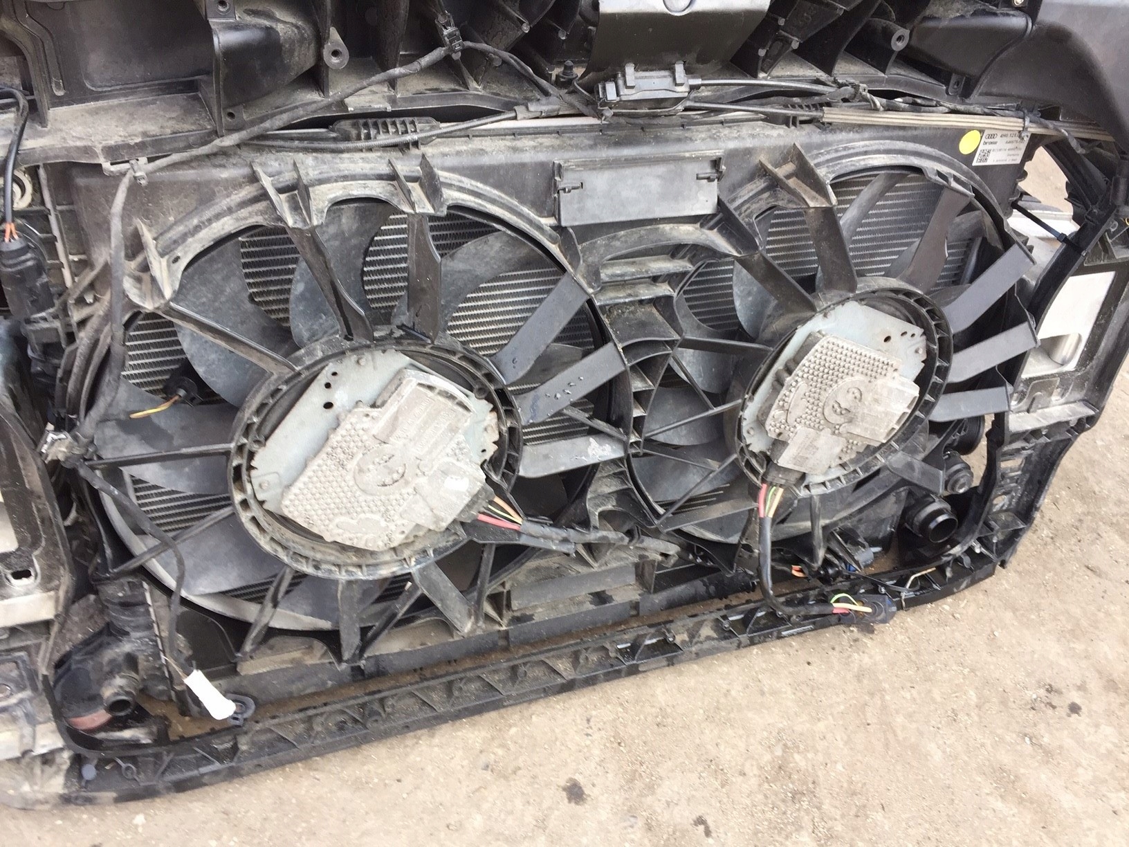 AUDI A8 D4 3.0 TDI support panel for radiators pillar AUTOMAT radiator fans