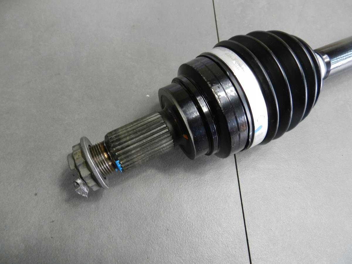 BMW 3 F34 semi-axis right rear part 7609352