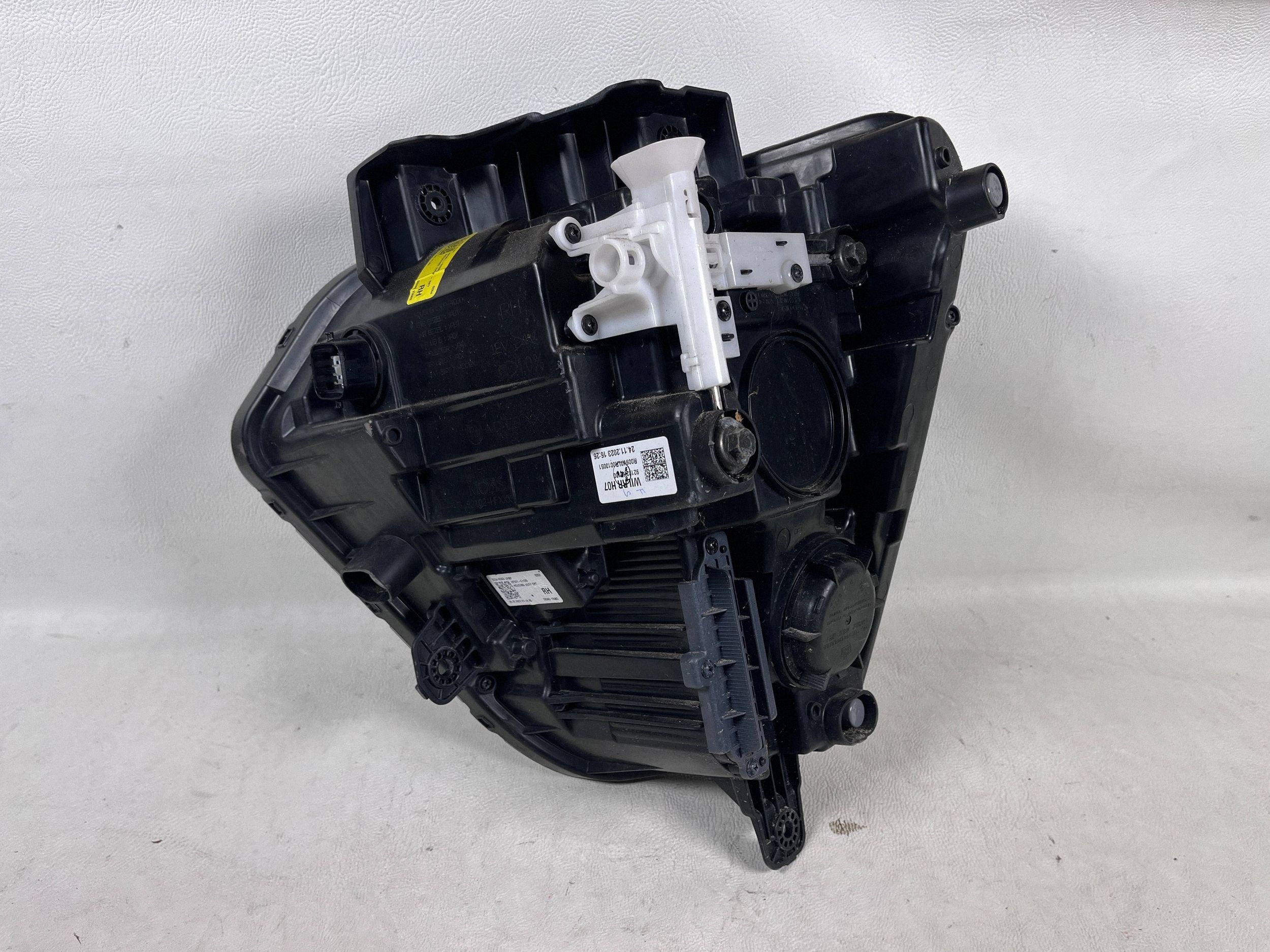 Hyundai Kona 2 II 22- Full Led light right front front