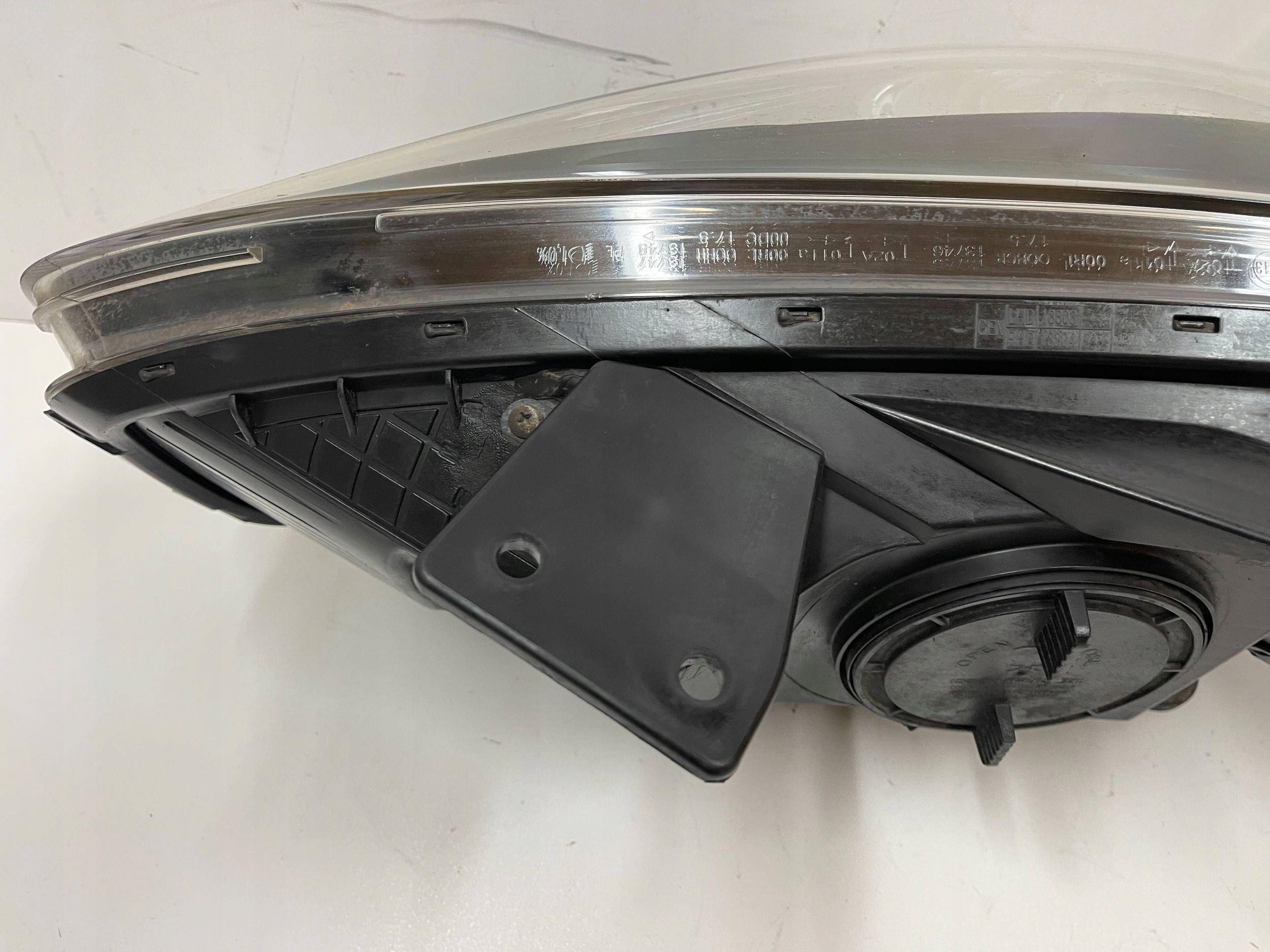 REFLEKTOR light right LED KIA Carens 4 IV 13- 92102-A4