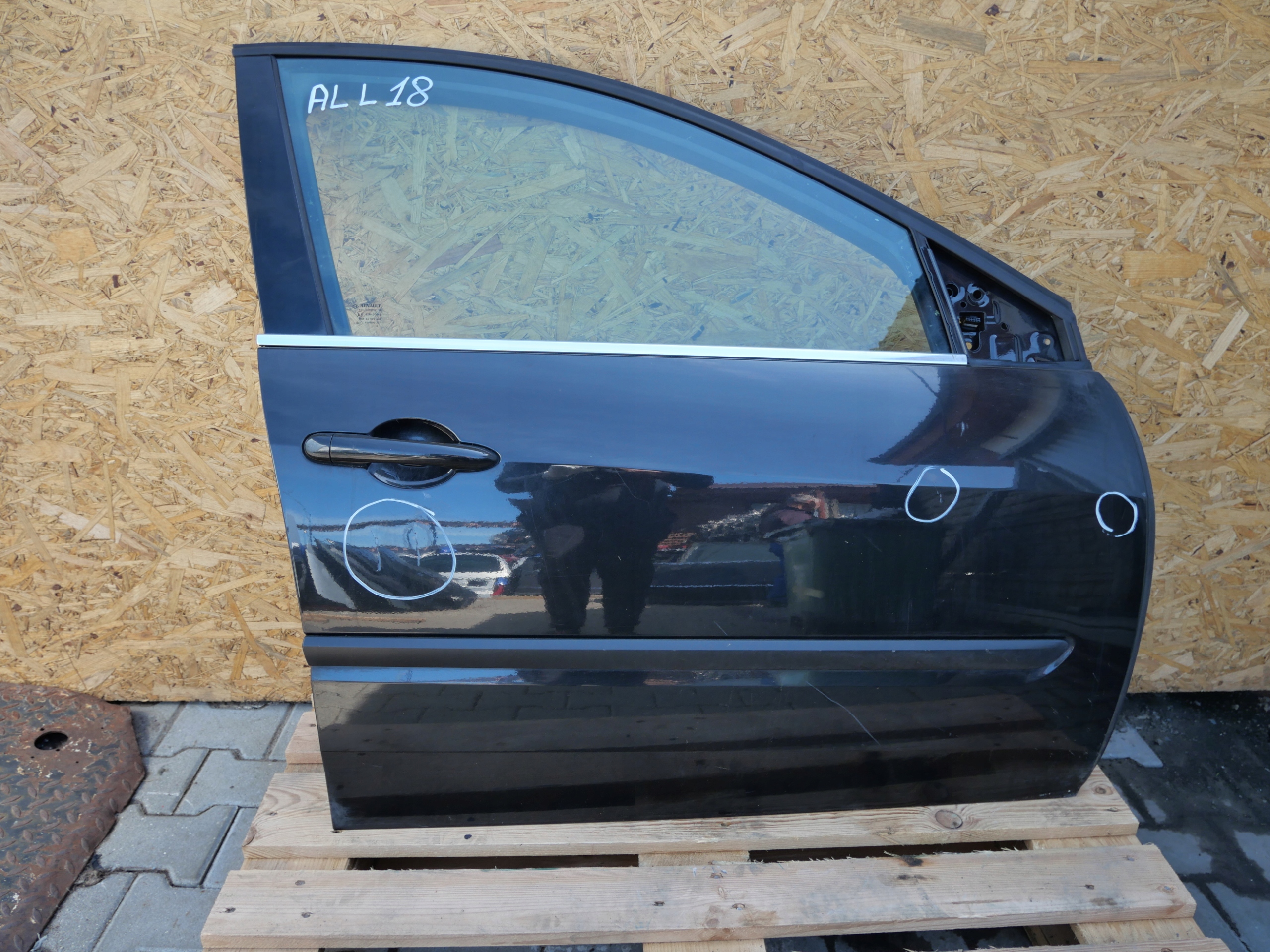 door right front RENAULT LAGUNA III 3