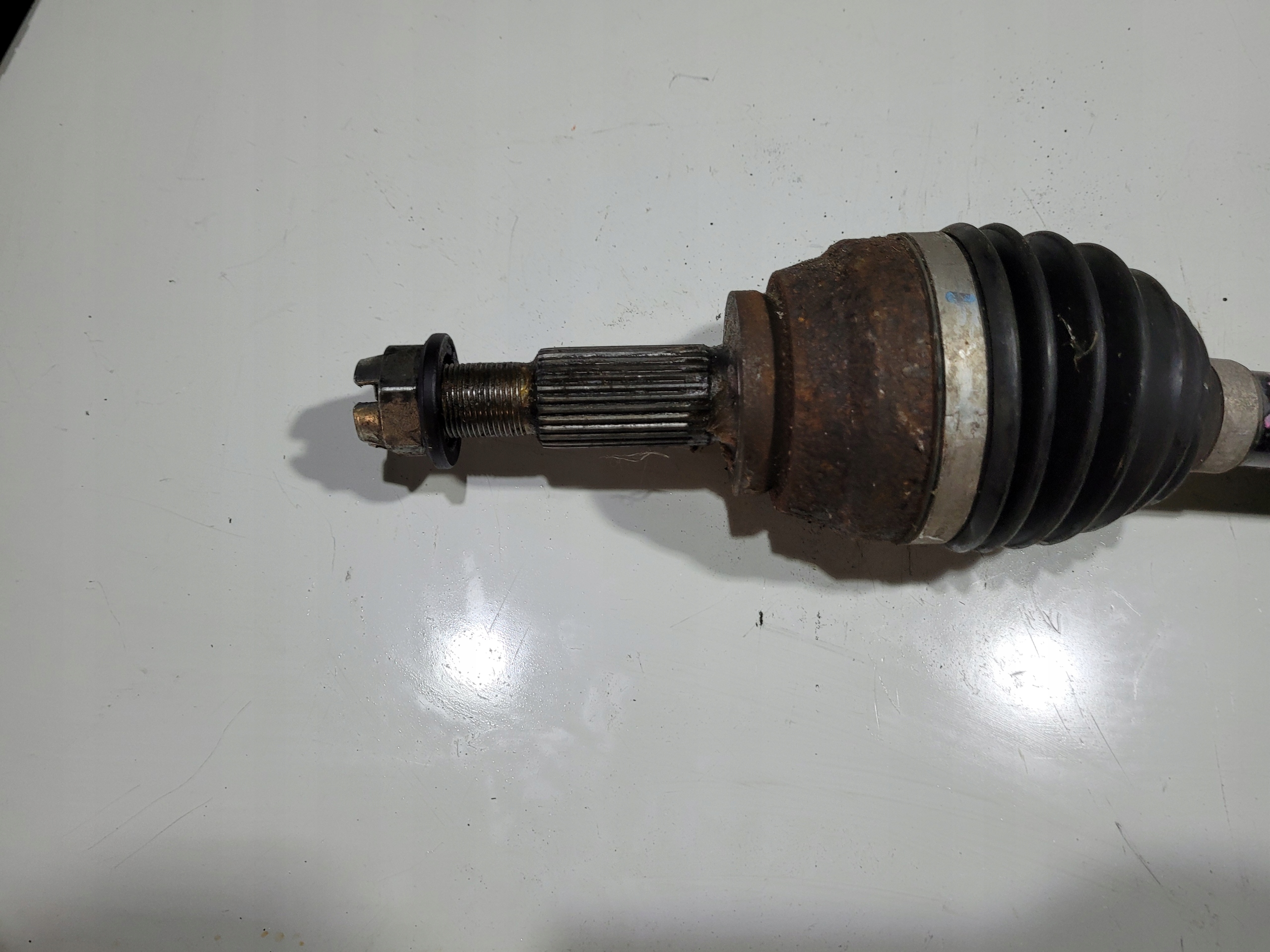semi-axis left short. RENAULT ESPACE V 5 391018240R 2.0 AUTOMAT