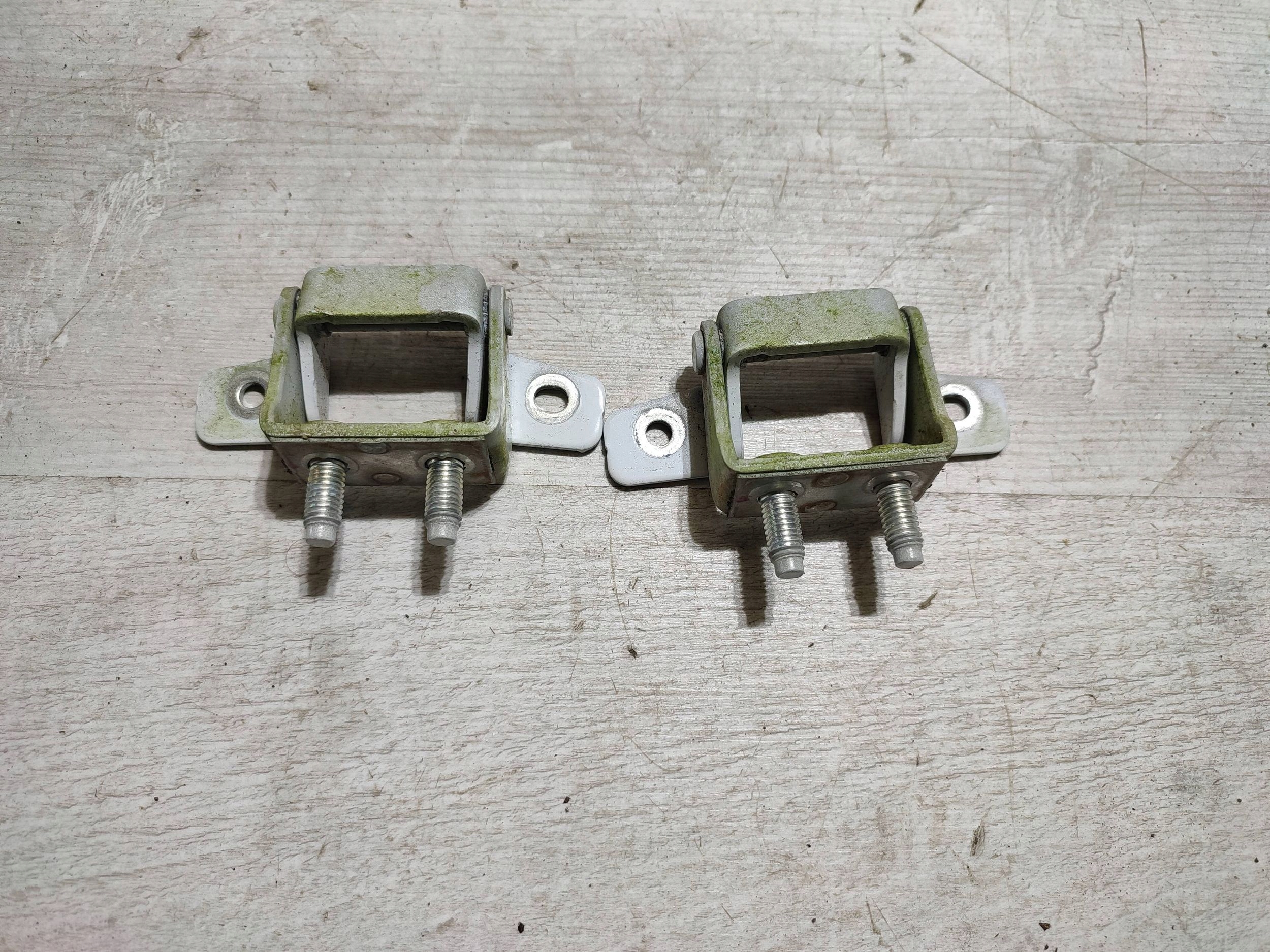 Hyundai Kona and 2018 hinge of rear bonnet boot
