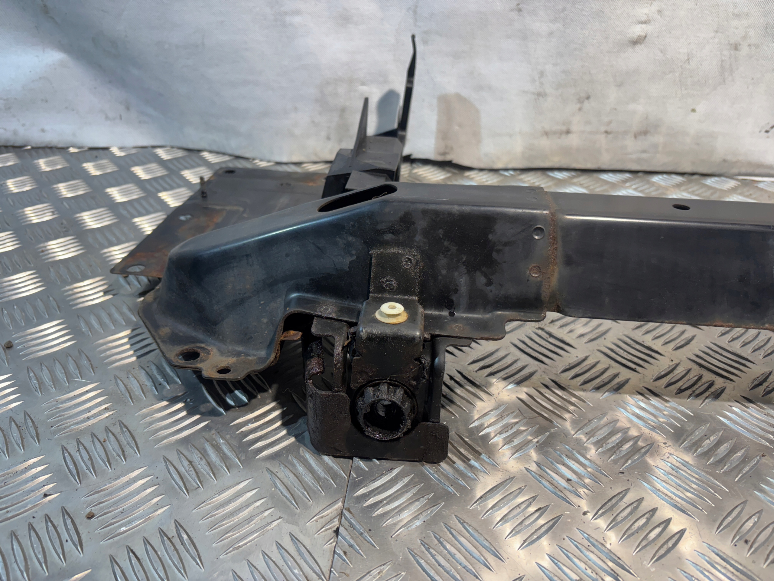 front lower sider pillar Nissan Murano Z50
