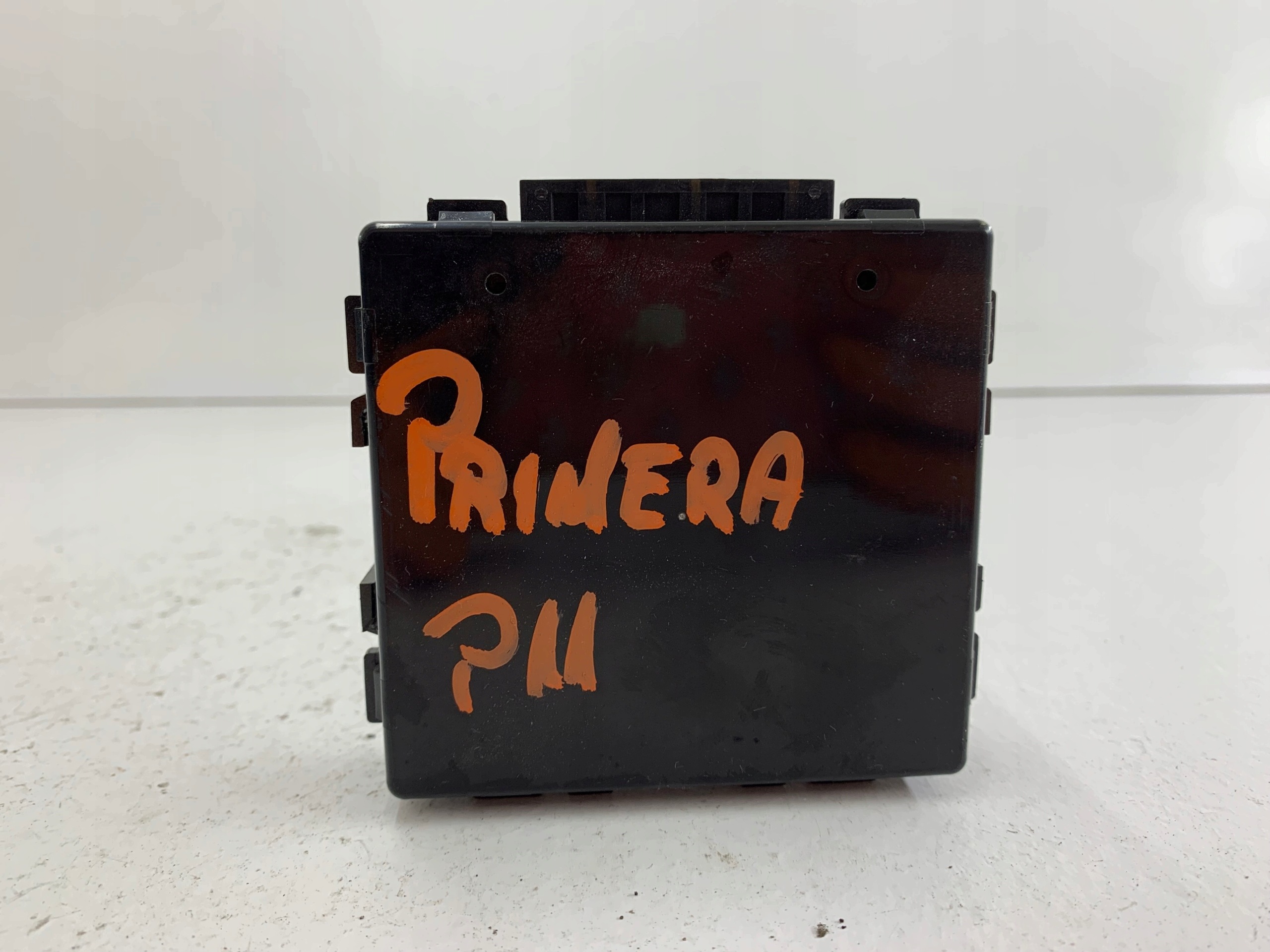 NISSAN PRIMERA P11 unité commande confort 28520-9F500
