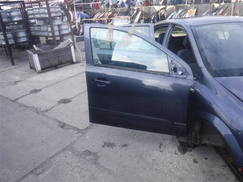 DRZWI PRAWY PRZÓD OPEL ASTRA III H 5D HB Strona zabudowy przód - prawa