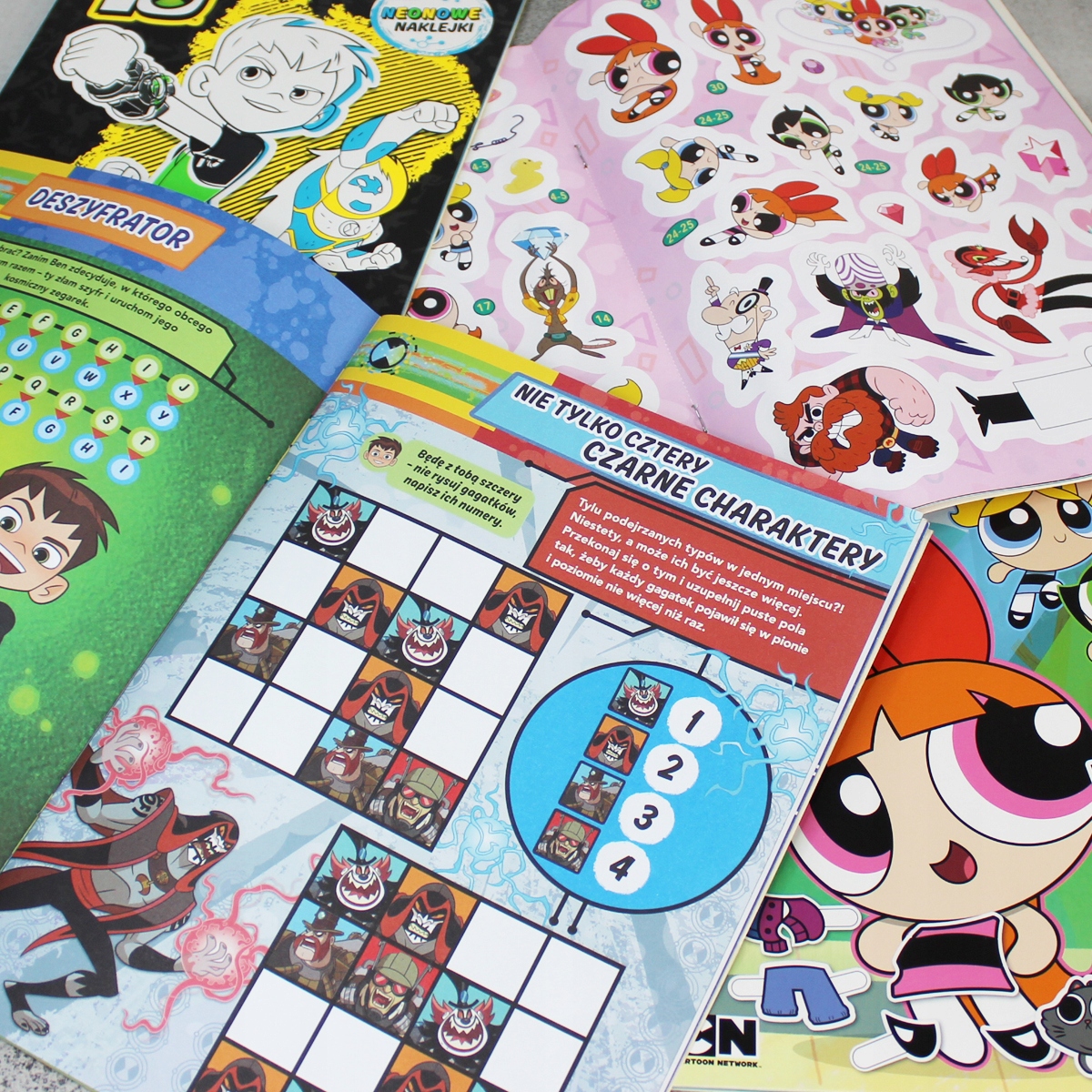 KOLOROWANKA NAKLEJKI ZESTAW 5 KSIĄŻEK FERMENT XXL SCOOBY-DOO TREFLIK TWEETY Rok wydania 2020