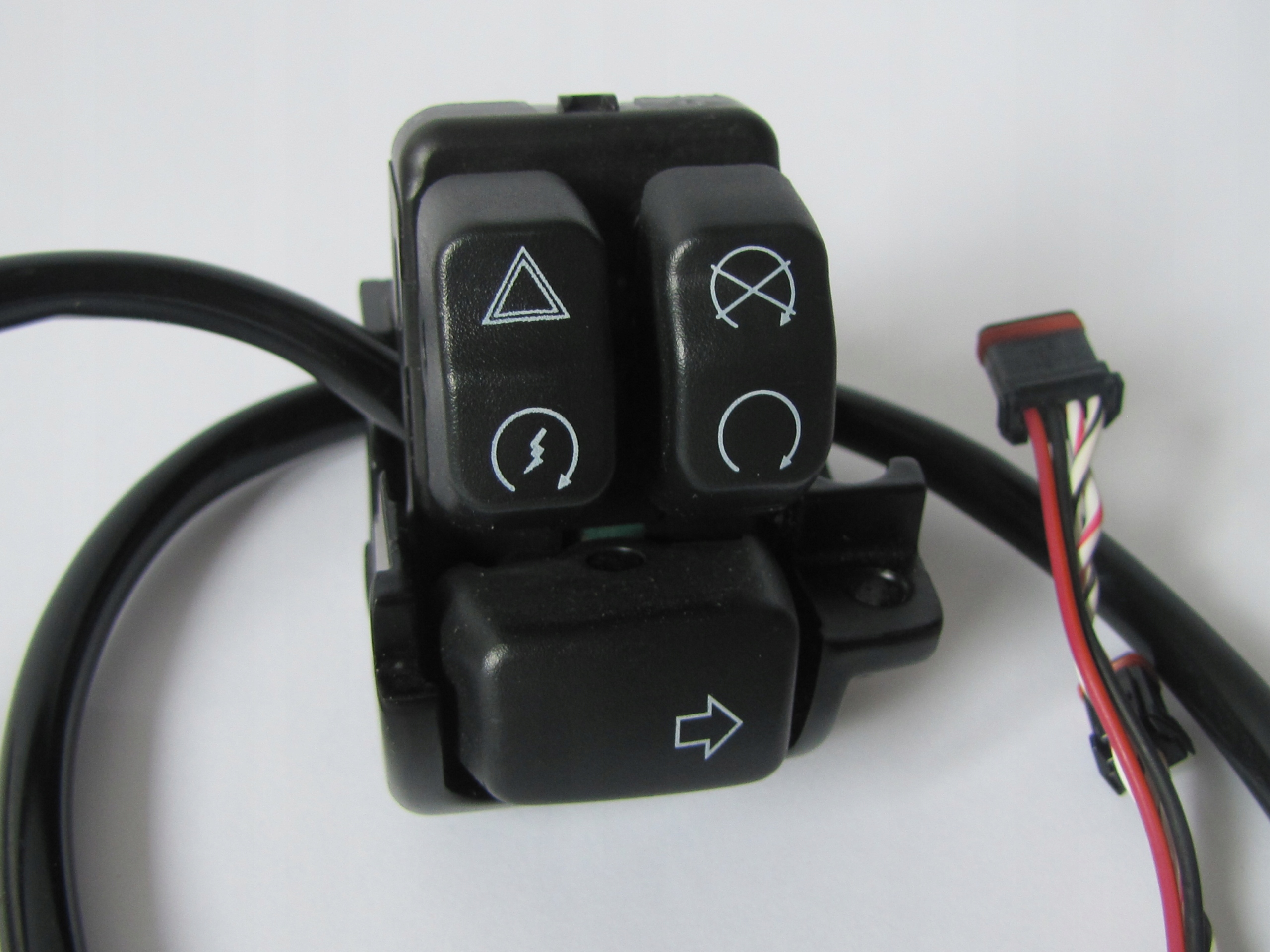 71500296 - Перемикач RH Sportster Dyna Softail Harley OEM